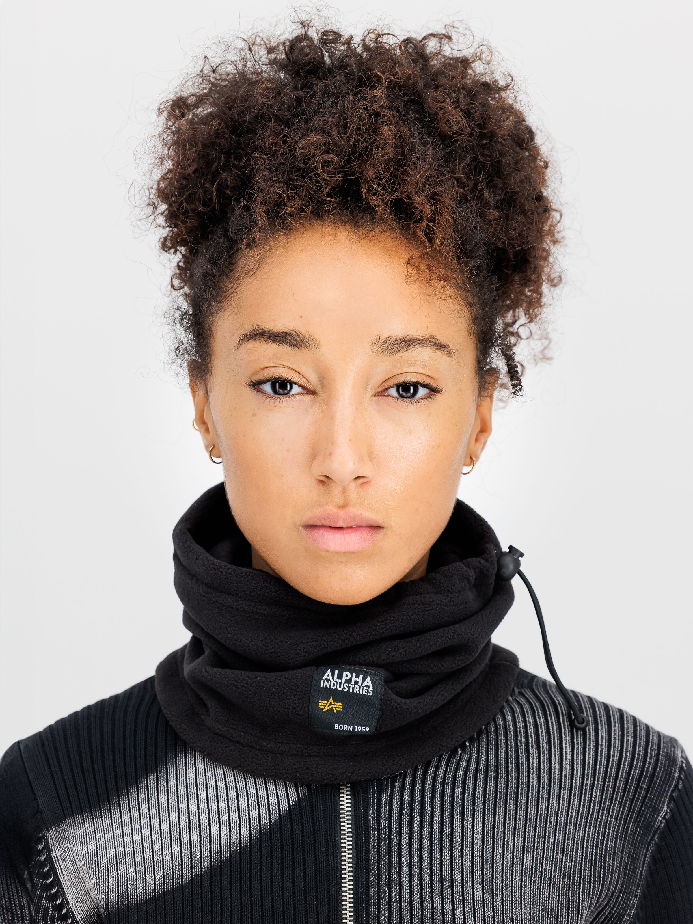 Label Fleece Tube black 118938_03_2_model_00001_111320