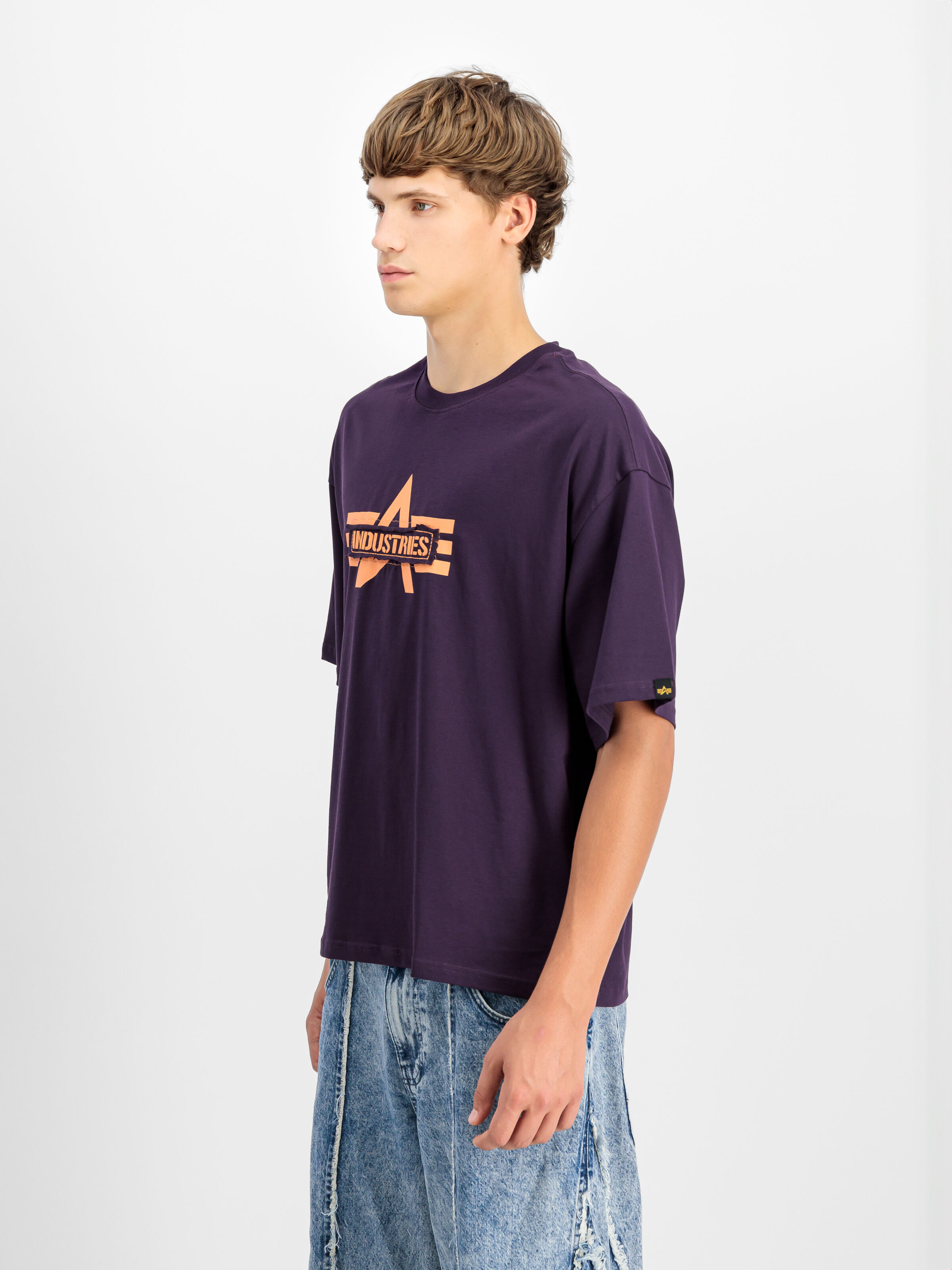 Logo Edge T-Shirt Plum 148507_719_2_model_00003_108106