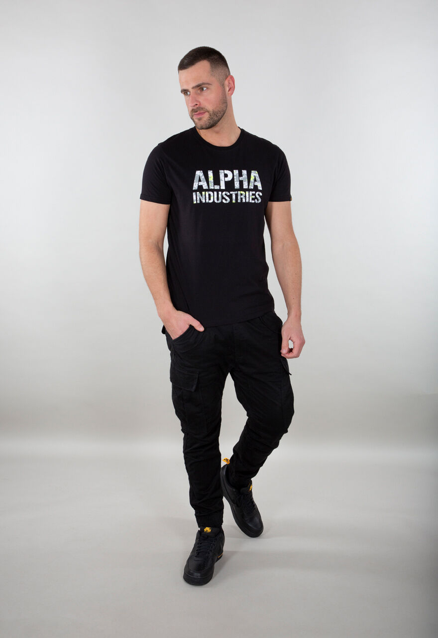 Alpha Camo Print T-Shirt black/digi white camo 156513_595_alpha_industries_camo_print_t_002_123410