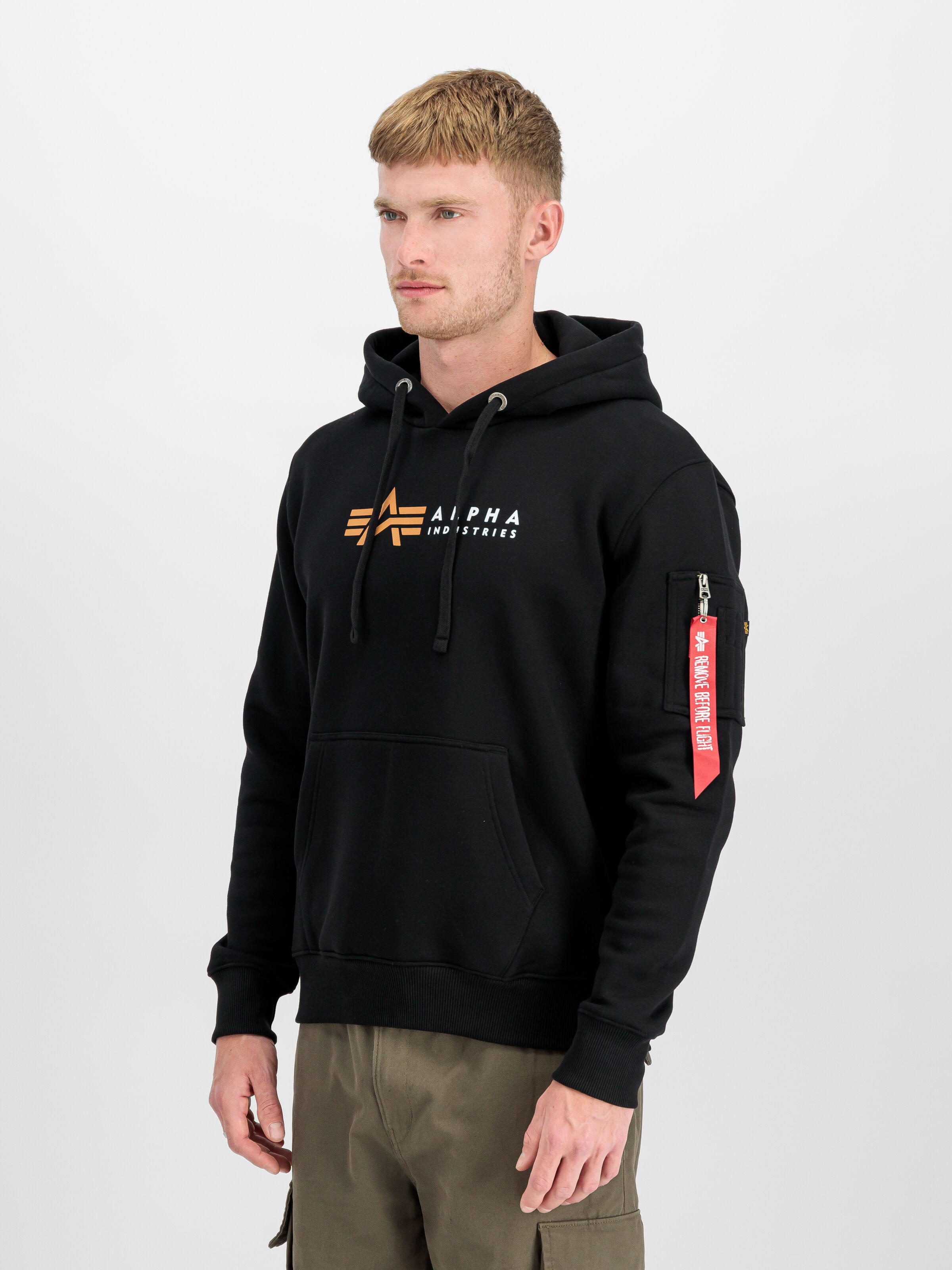 Alpha Label Hoodie black 118331_03_2_model_00002_190797
