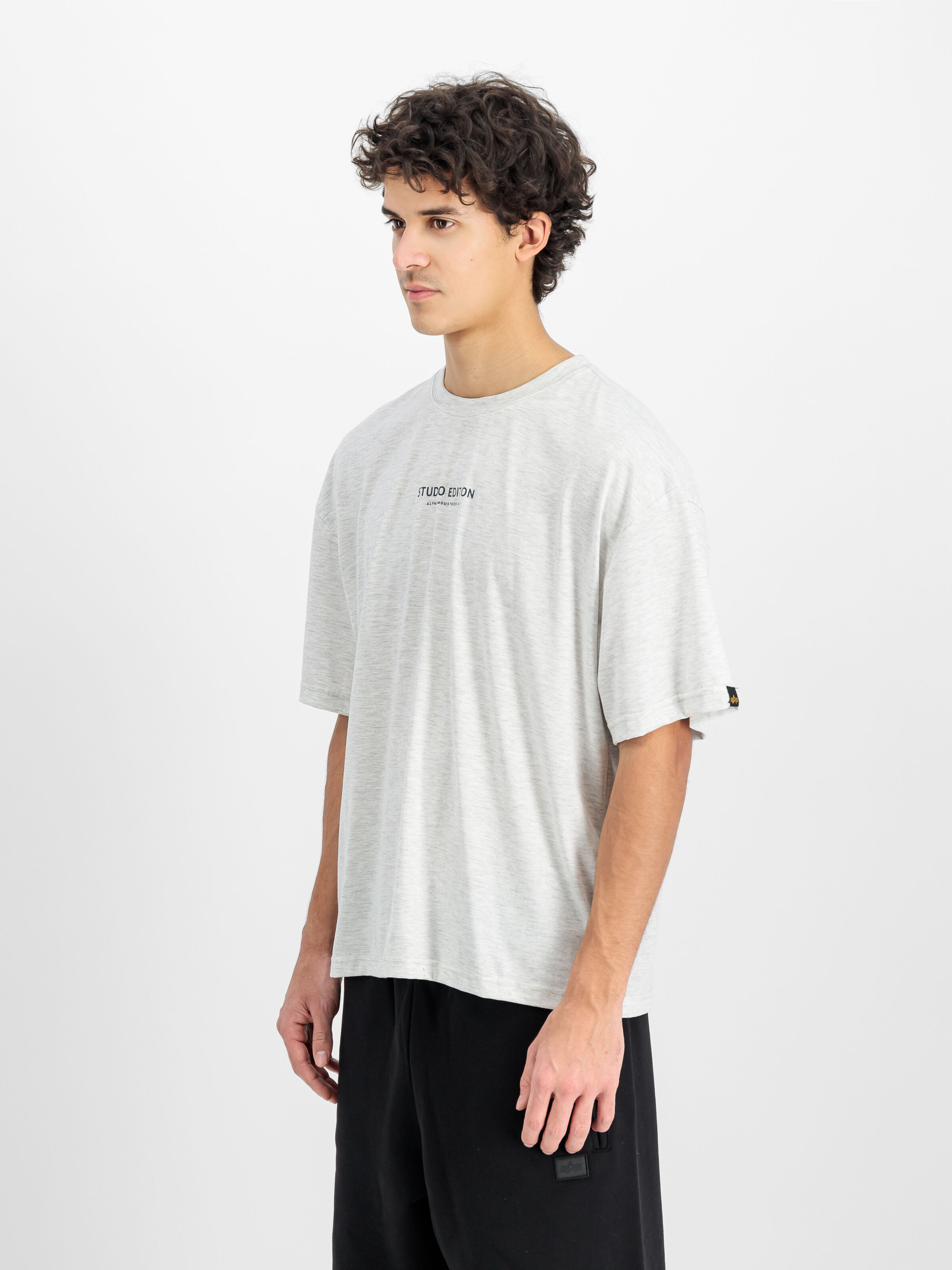 Studio Edition Backprint T-Shirt pastel grey melange 156553_752_2_model_00003_139137