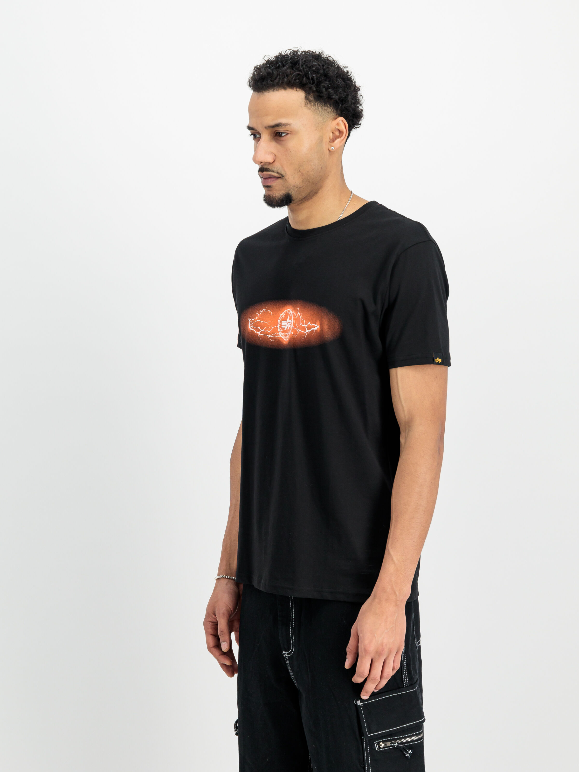 Lightning T-Shirt black/orange 156562_241_2_model_00002_152705