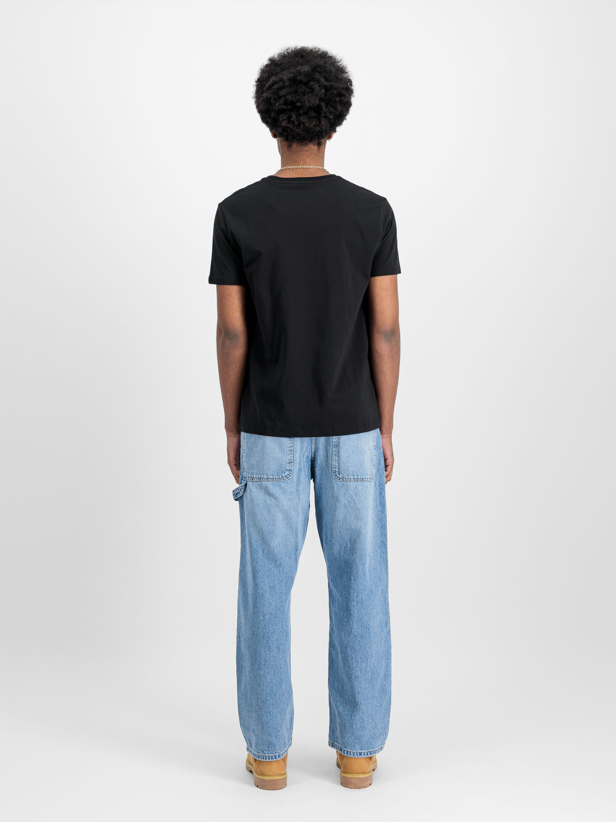 Basic Mid Logo T-Shirt black 118533_03_2_model_00002_130734
