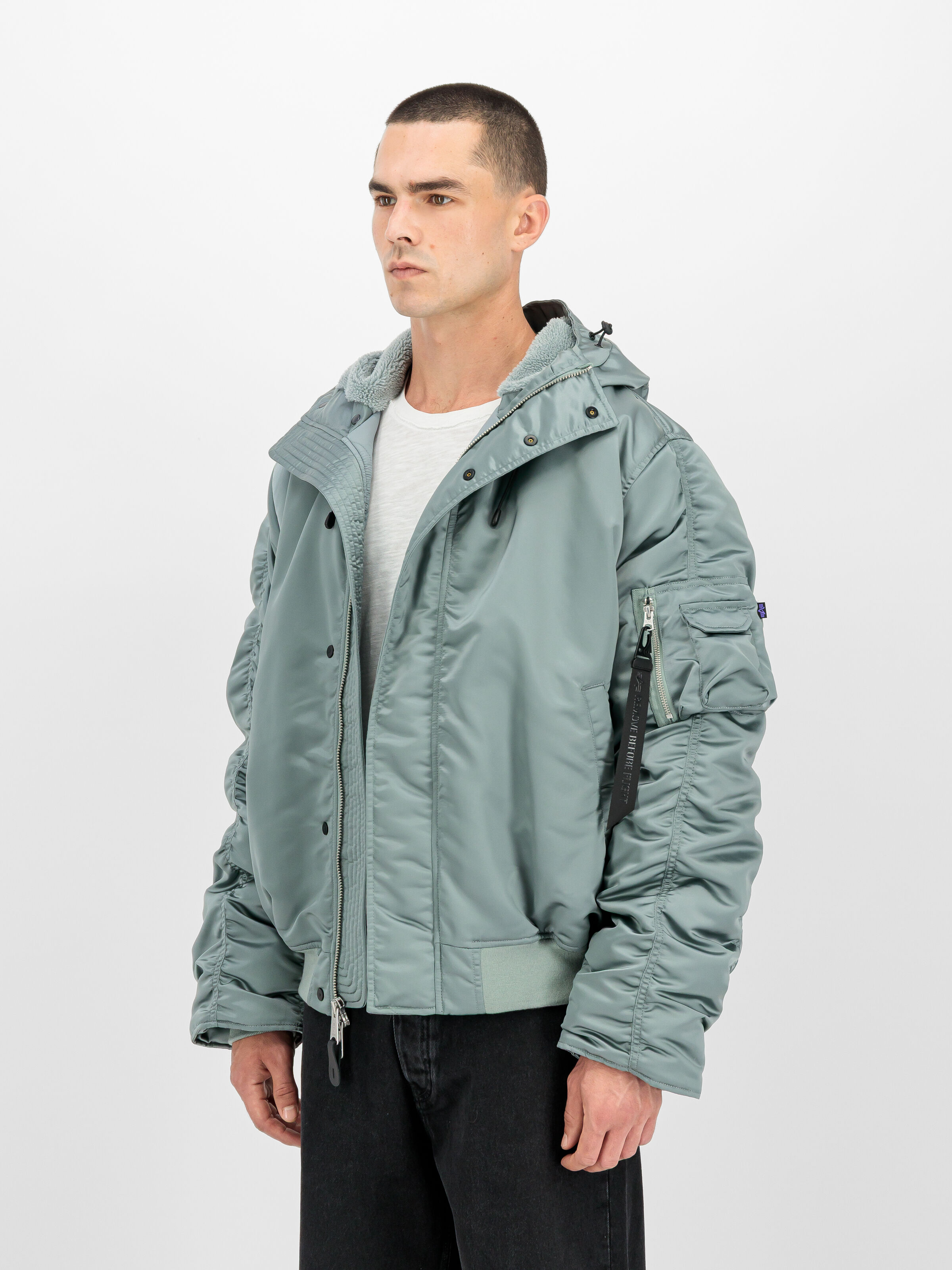 N-2B Base UV Winter Jacket silverblue 758101_226_2_model_00003_245265