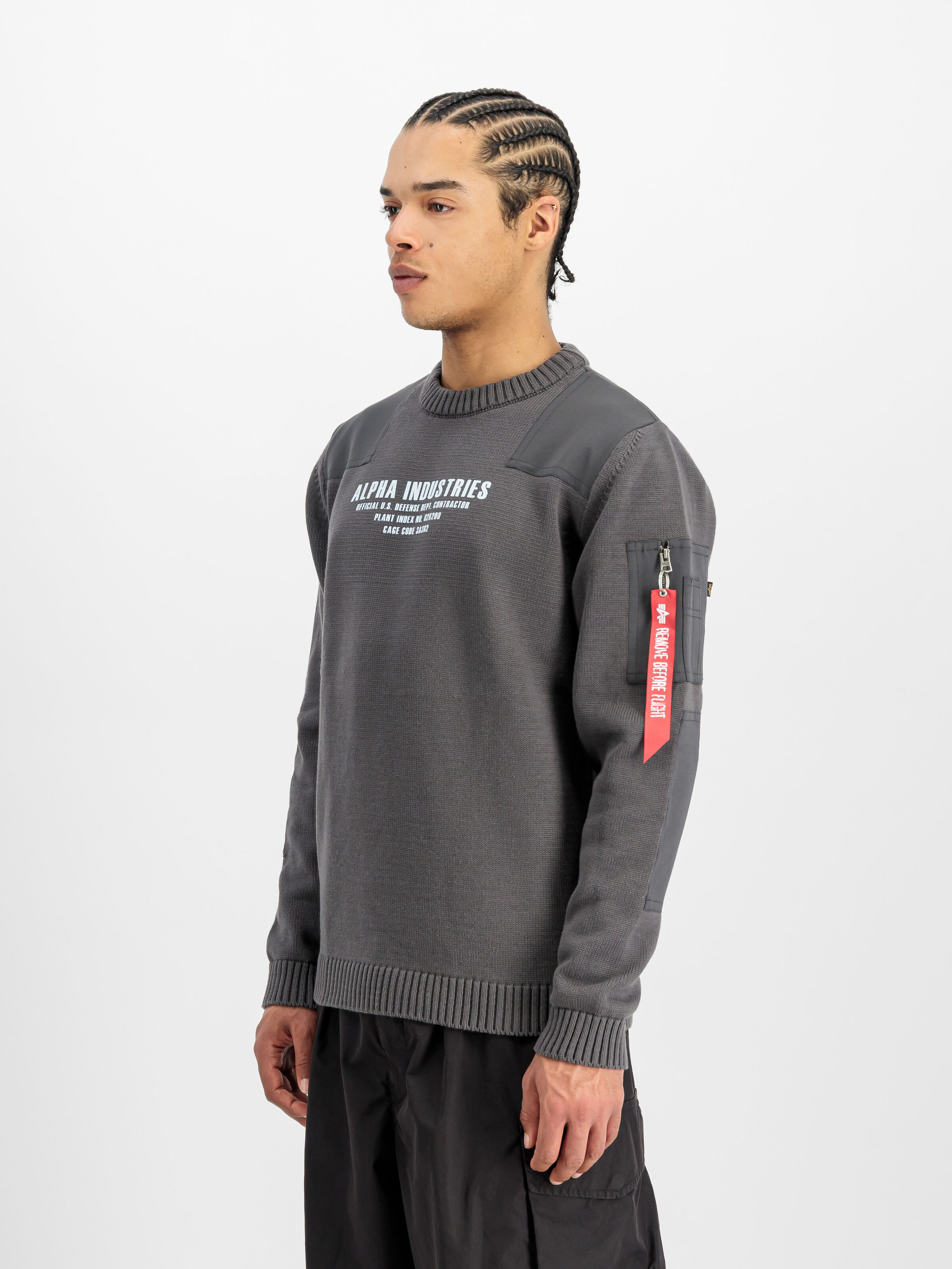 Military Knit Sweatshirt vintage grey 258402_684_2_model_00002_163991