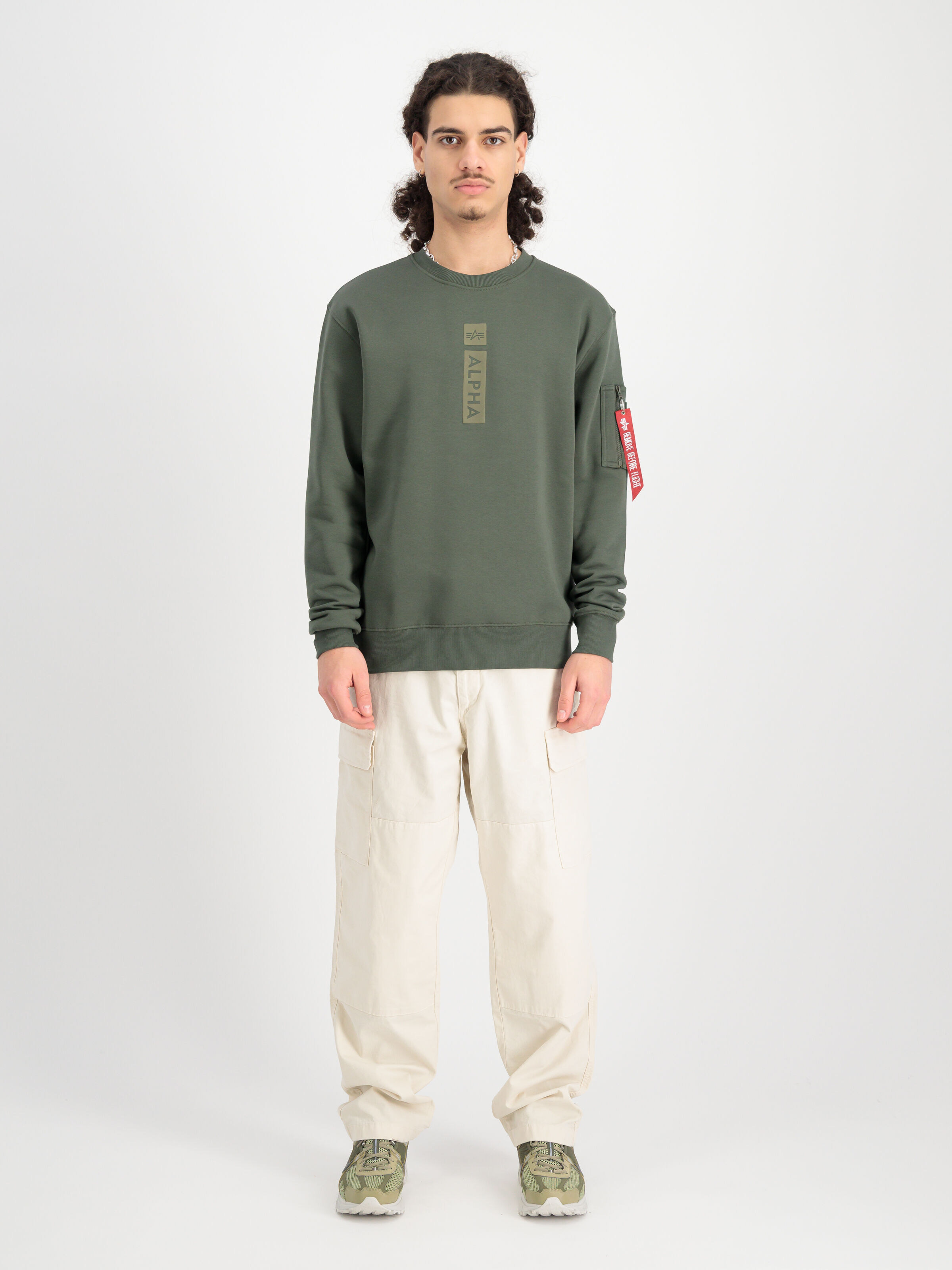 Alpha Puff Print Sweatshirt dark olive 146305_142_2_model_00001_152782