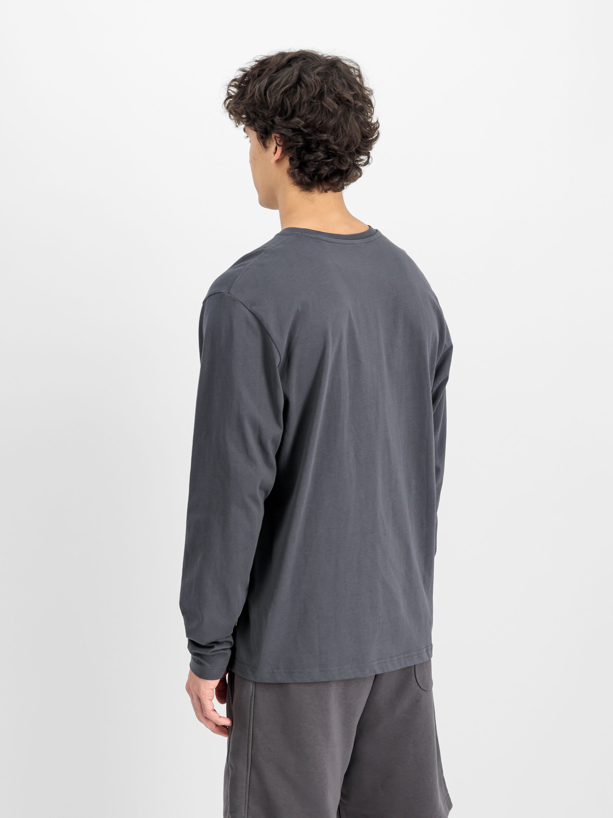 Studio Edition Longsleeve vintage grey 156581_684_2_model_00004_138659