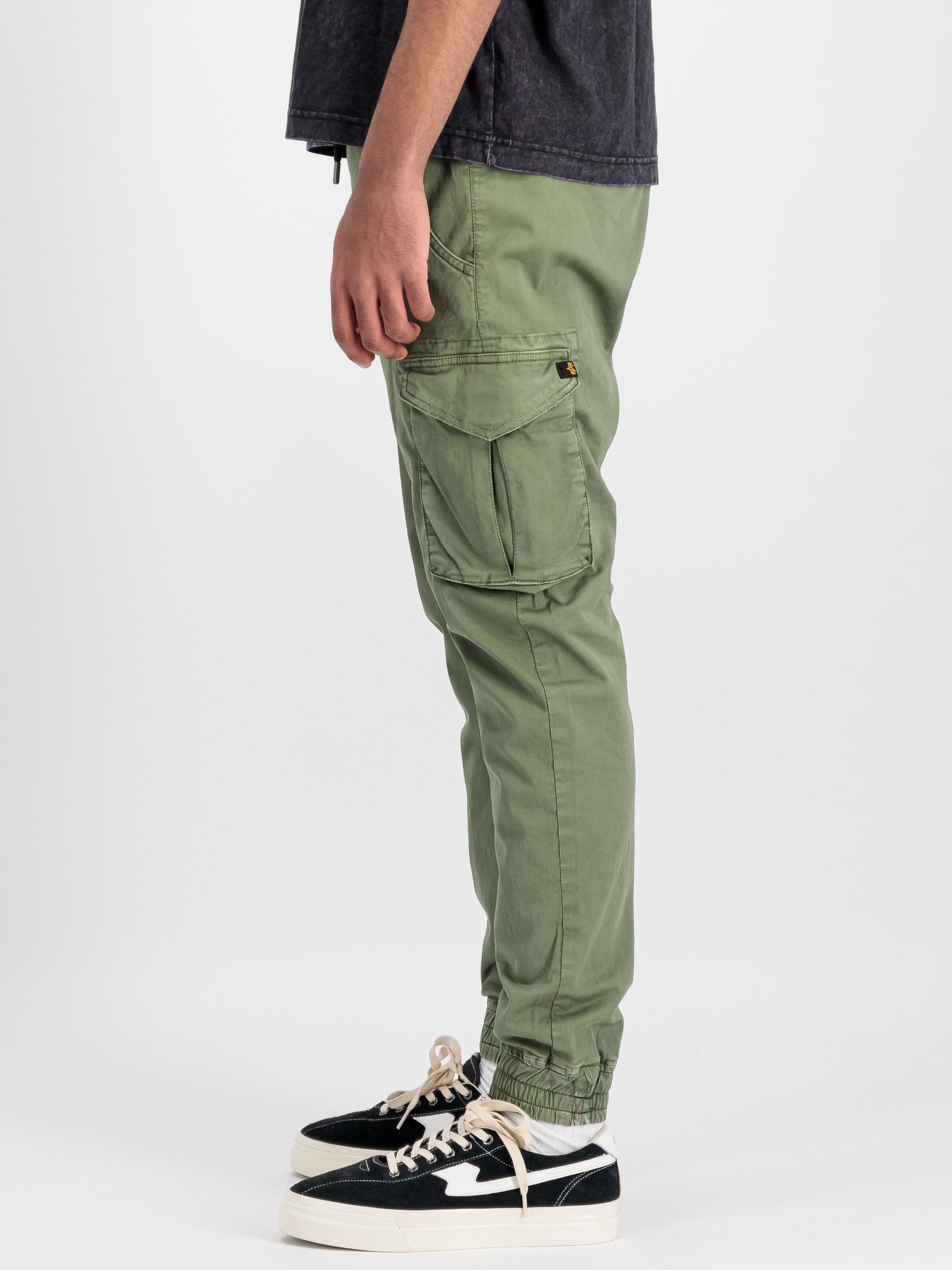 Cotton Twill Jogger Pant vintage green 116202_432_2_model_00004_217585