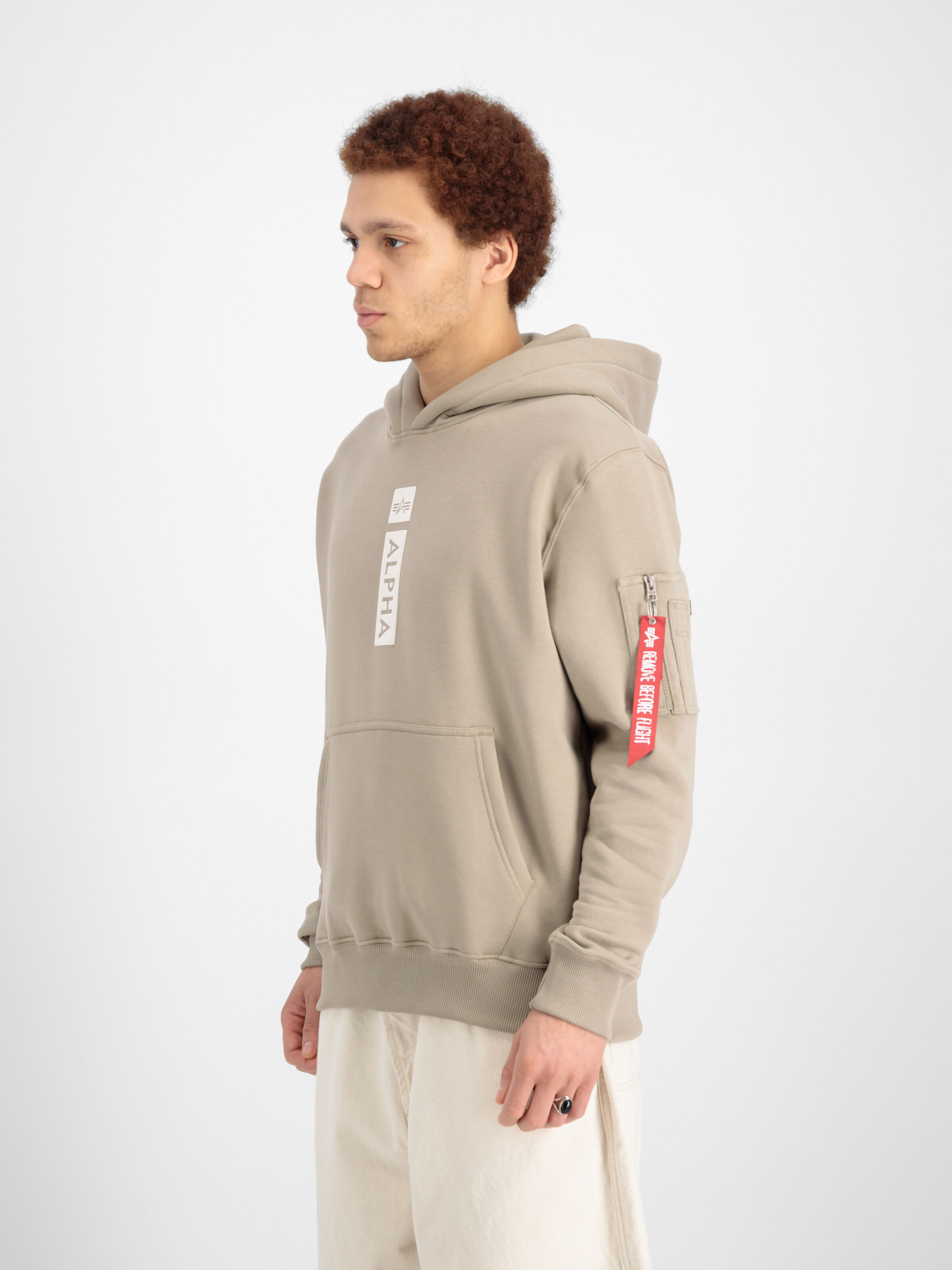Alpha Puff Print Hoodie vintage sand 146338_679_2_model_00003_99688