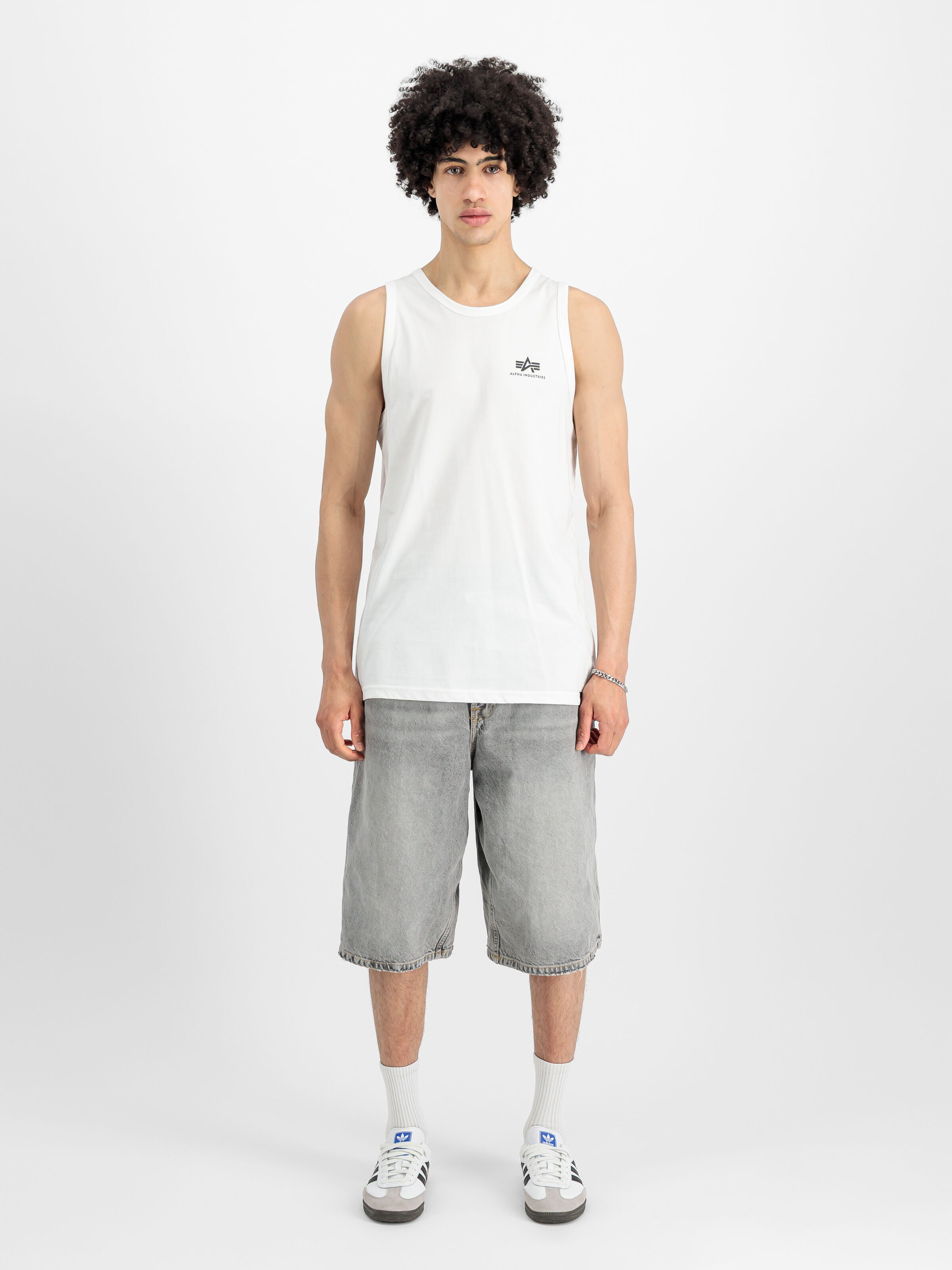 Basic Small Logo Tank white 196541_09_2_model_00001_155434