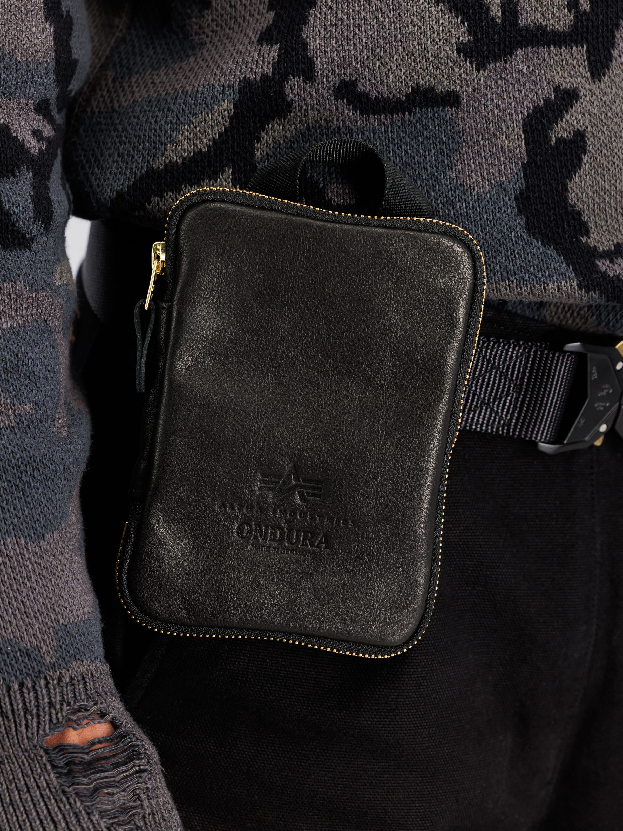 ALPHA x ONDURA Leather Organizer Bag black 768105_2_model_00001_211264