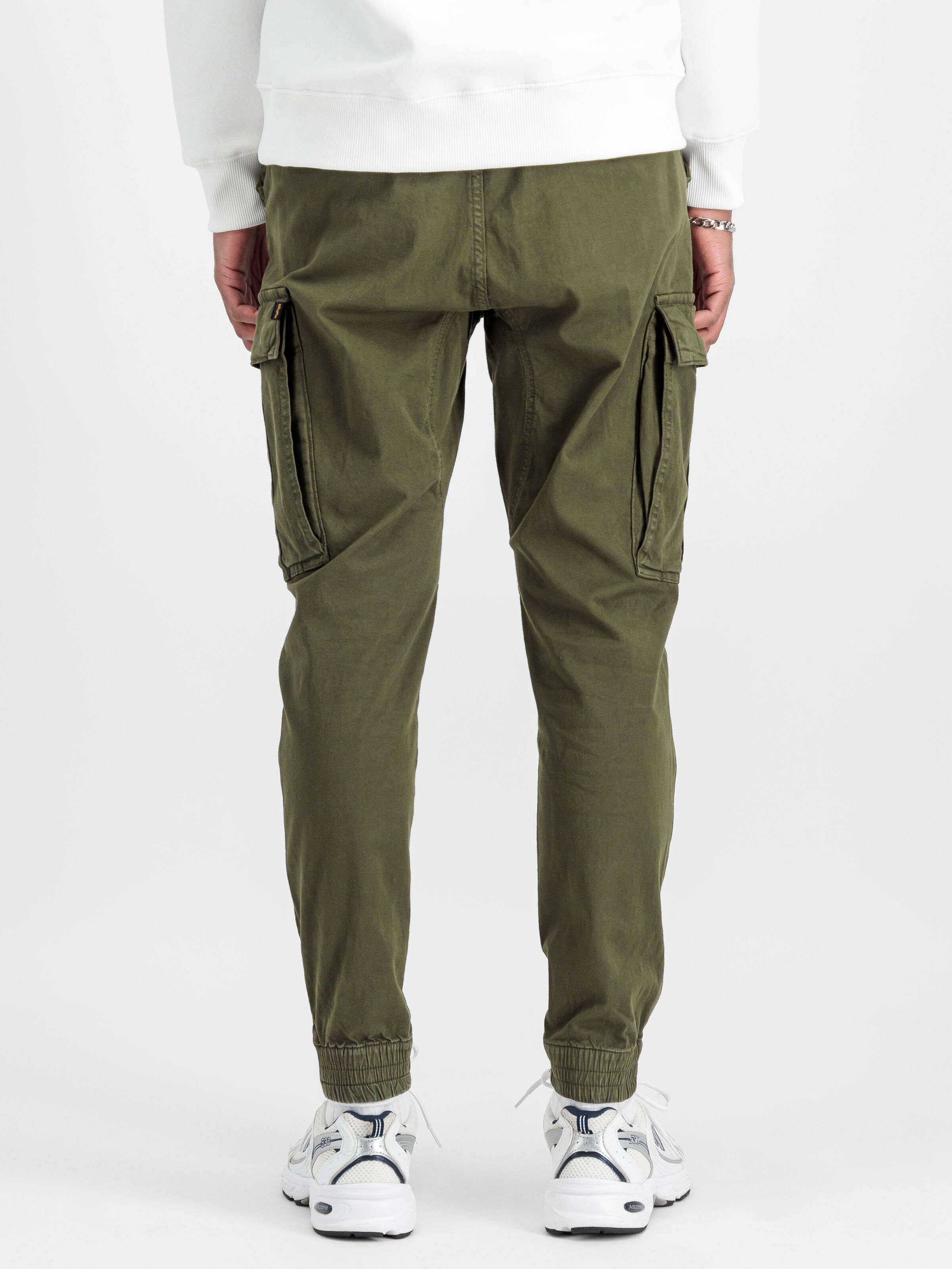 Airman Pant dark olive 188201_142_2_model_00005_217036