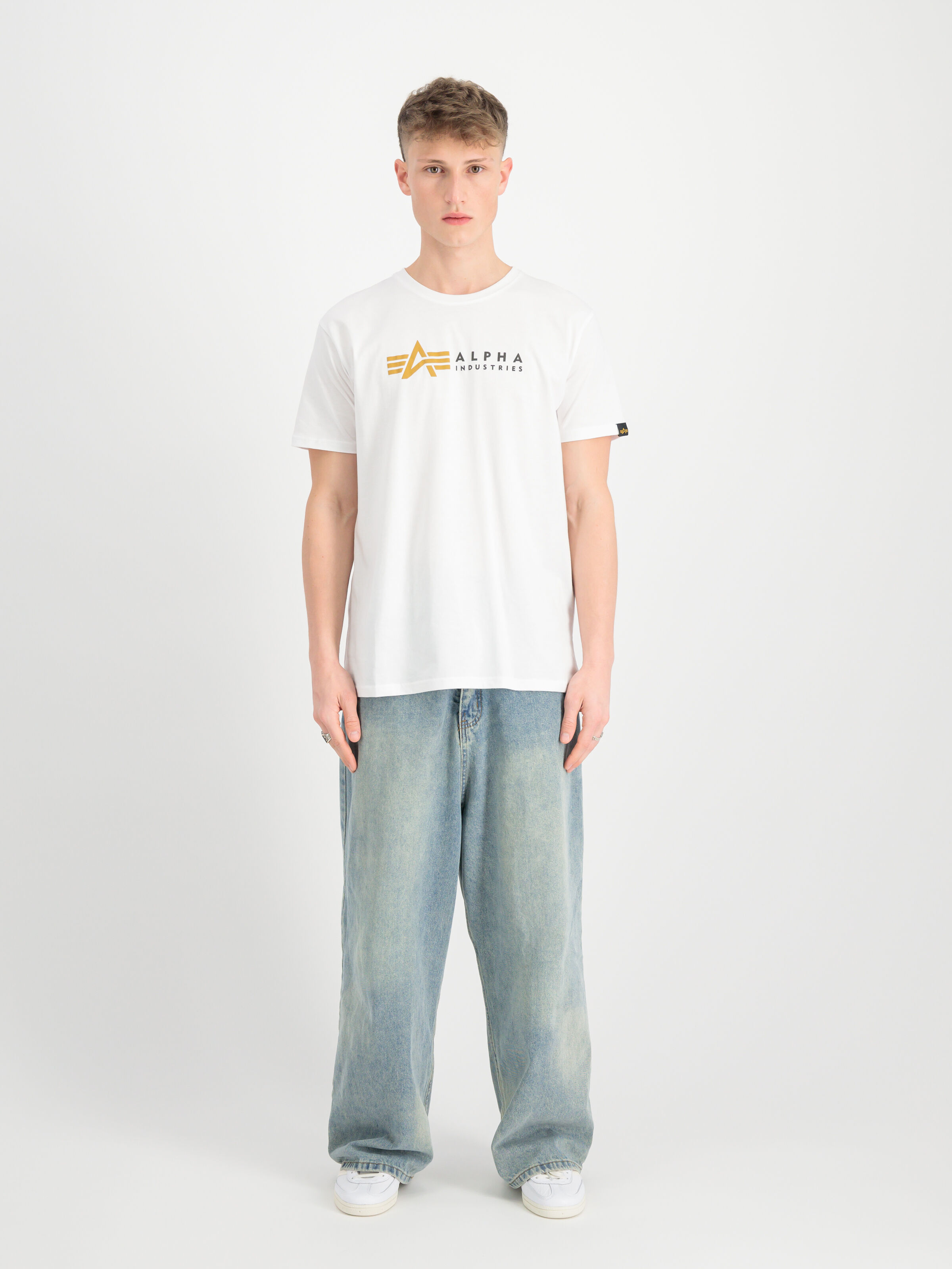 Alpha Label Puff Print T-Shirt white 118502PP_09_2_model_00001_111498