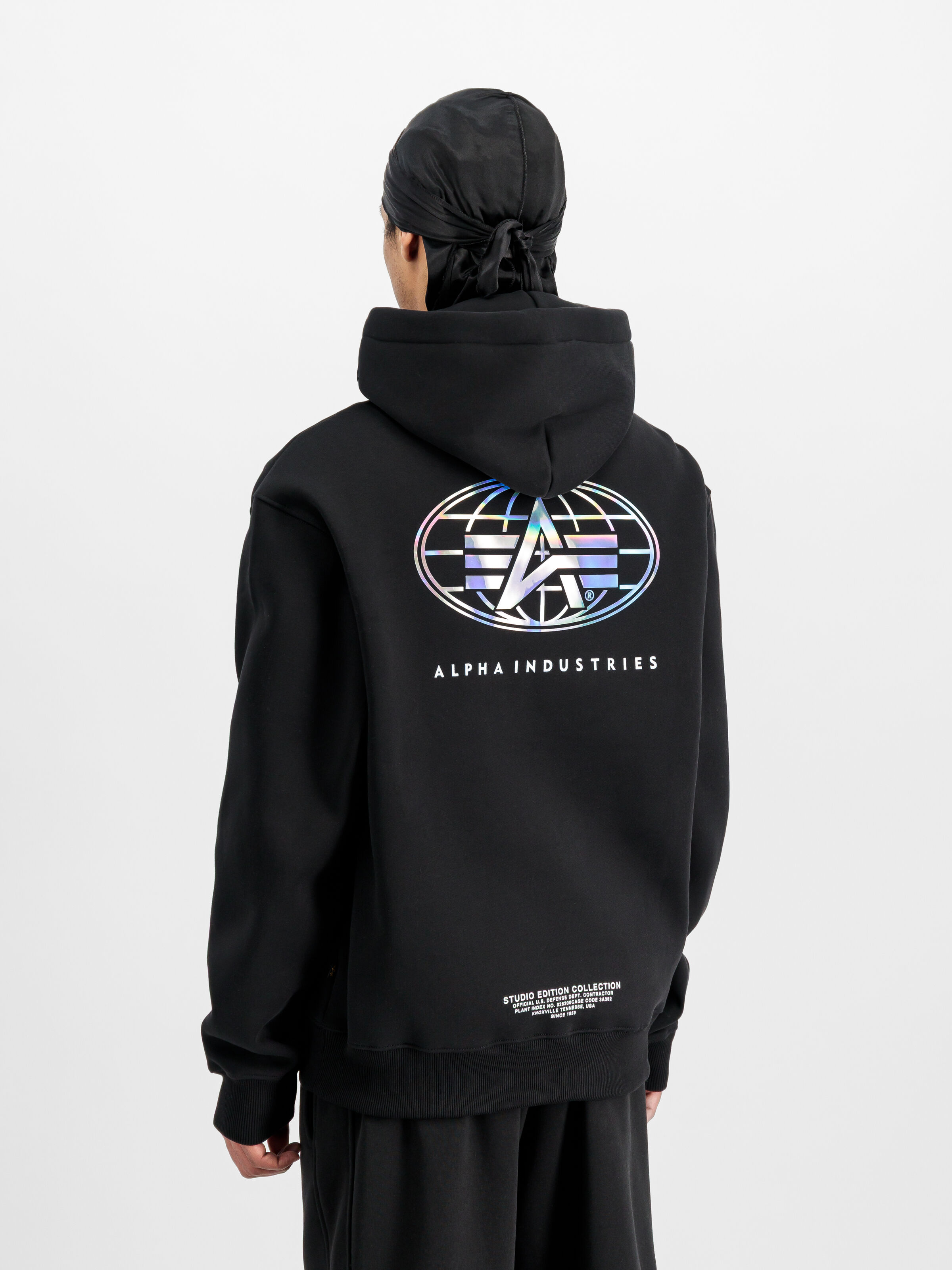 World Logo Metallic Backprint Hoodie black 258341_03_2_model_00003_164175