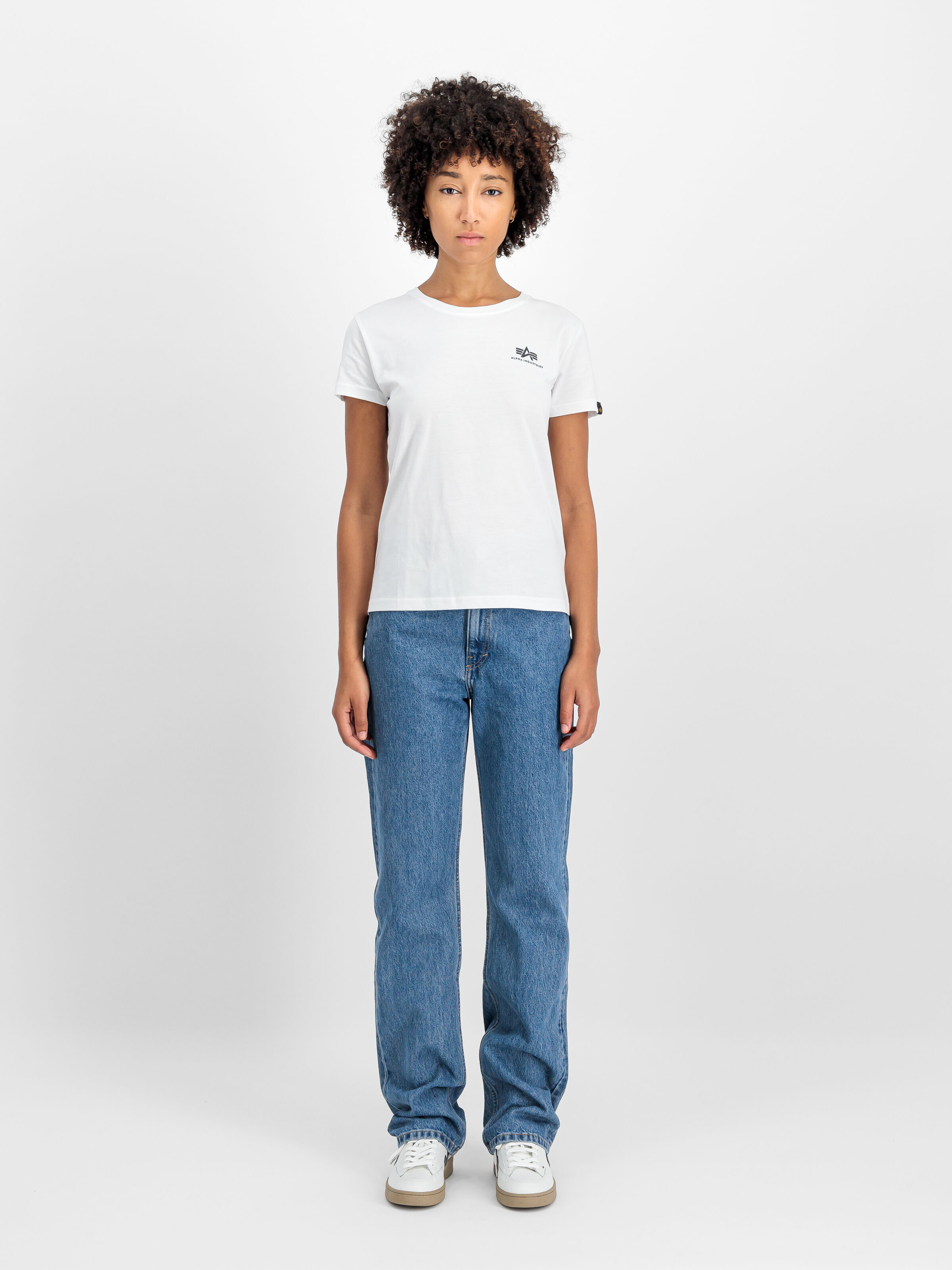 Basic Small Logo T-Shirt Women white 196054_09_2_model_00001_110691