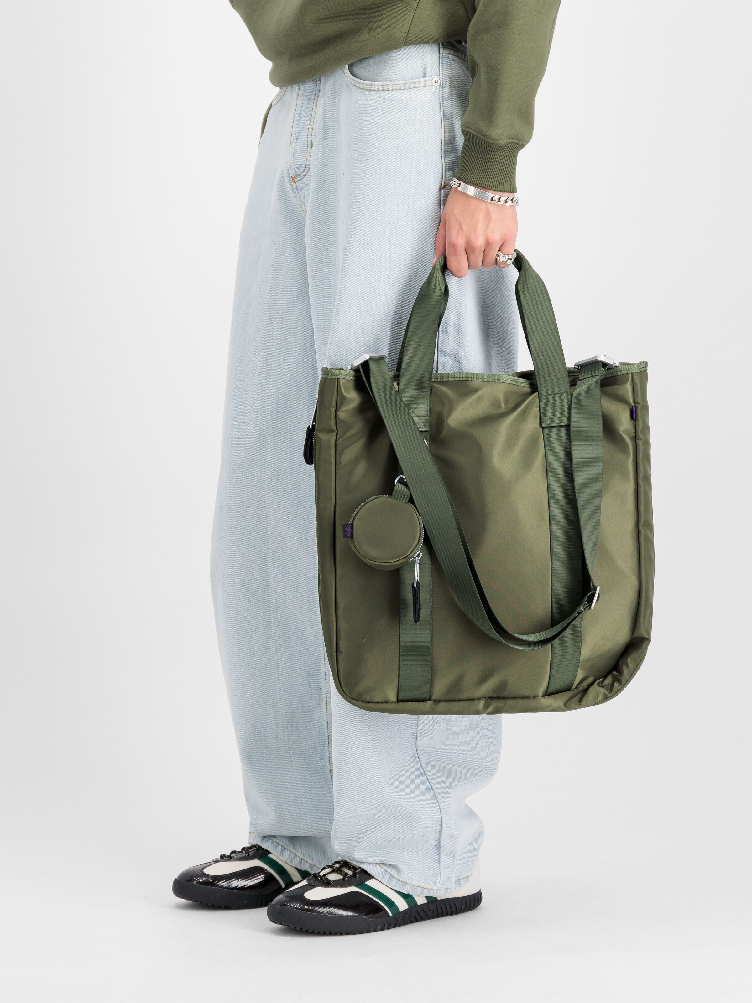 UV Tote Bag sage-green 148948UV_01_2_model_00001_113255