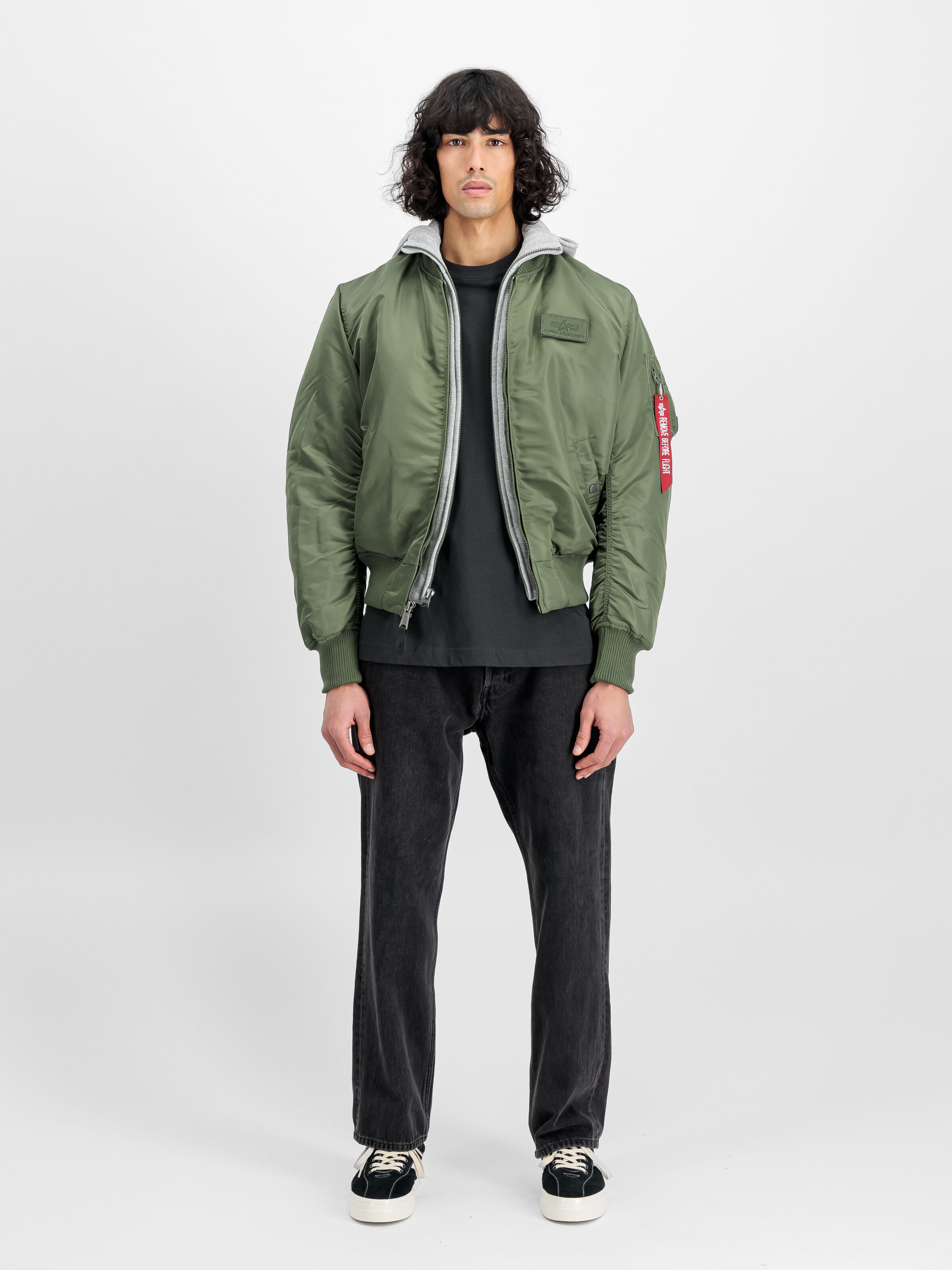 MA-1 D-Tec Hood Bomber Jacket sage-green 183110_01_2_model_00001_127939
