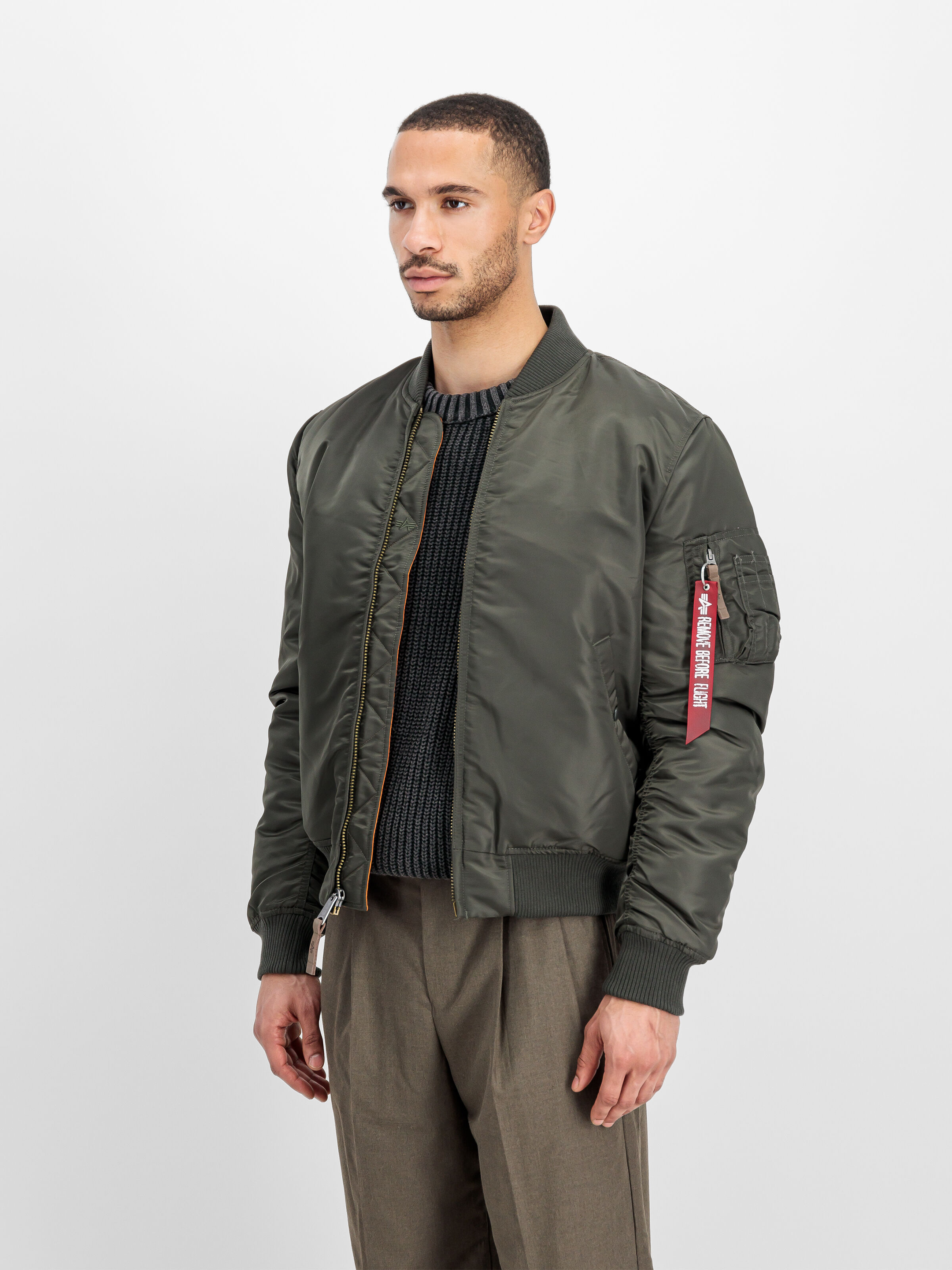 MA-1 VF 59 Bomber Jacket rep.grey 191118_04_2_model_00003_125419