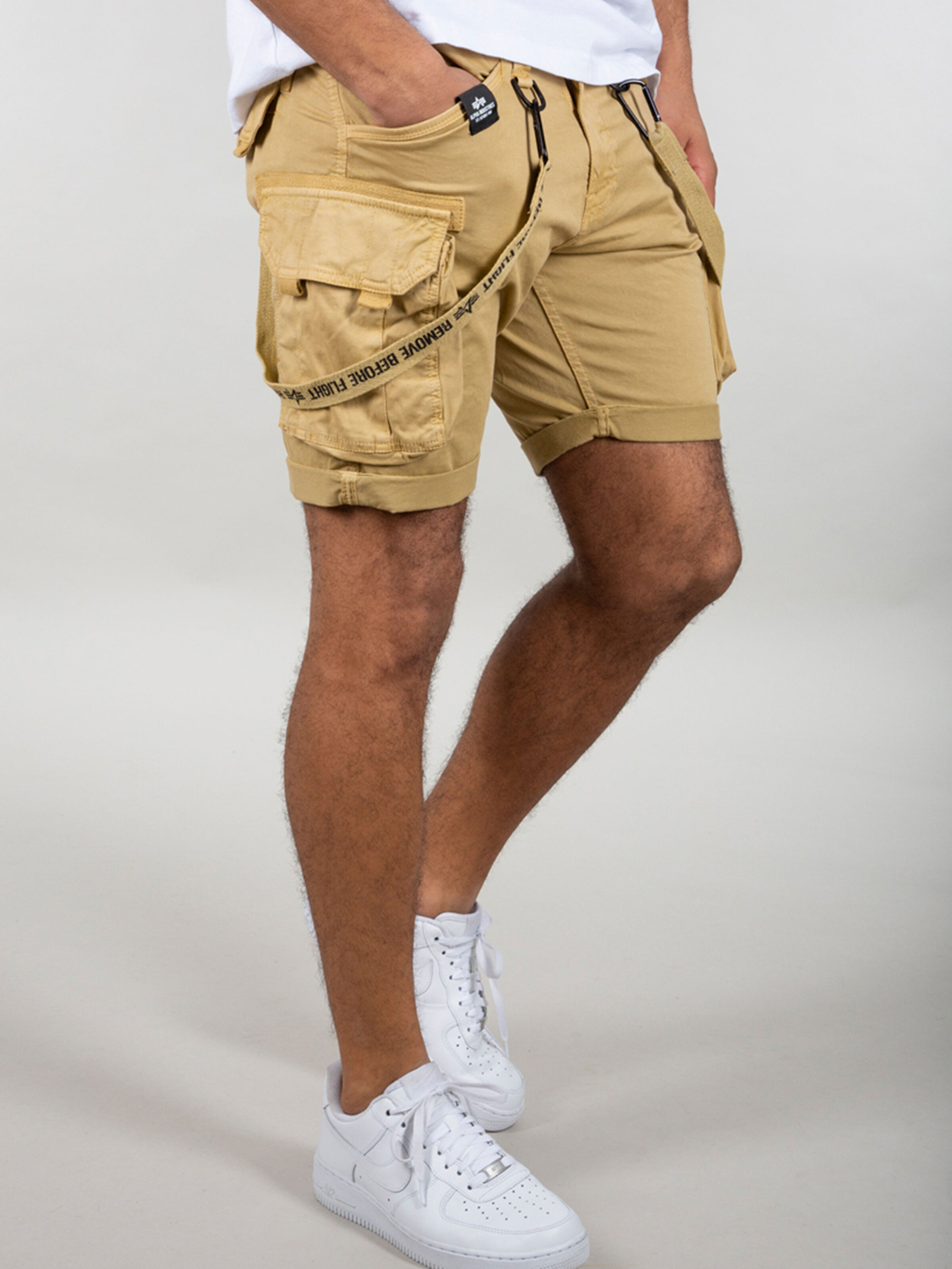 Utility Short sand 116213_14_alpha_industries_utility_short_002_182465