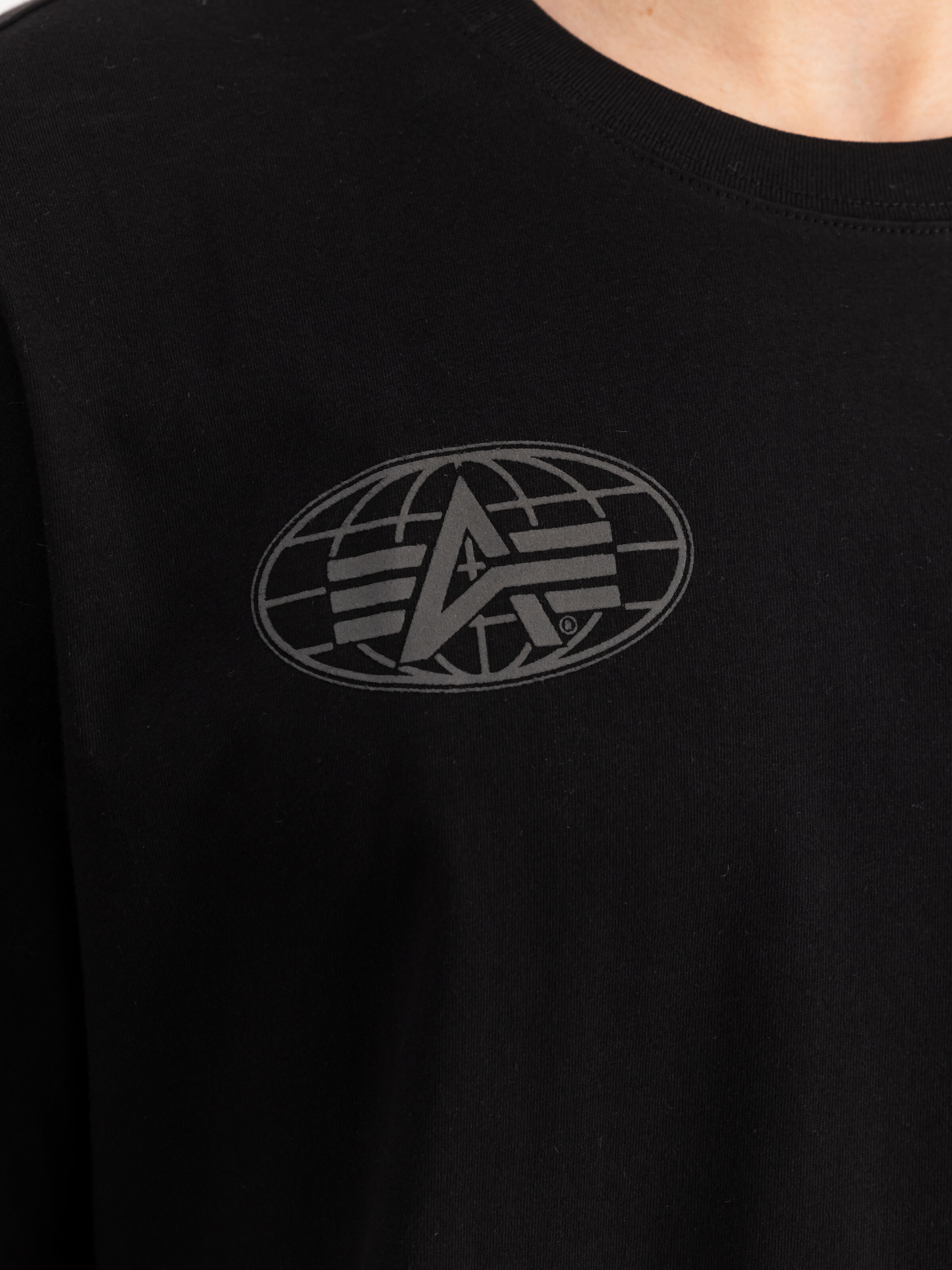World Logo Backprint T-Shirt black 258514_03_3_detail_00001_162657
