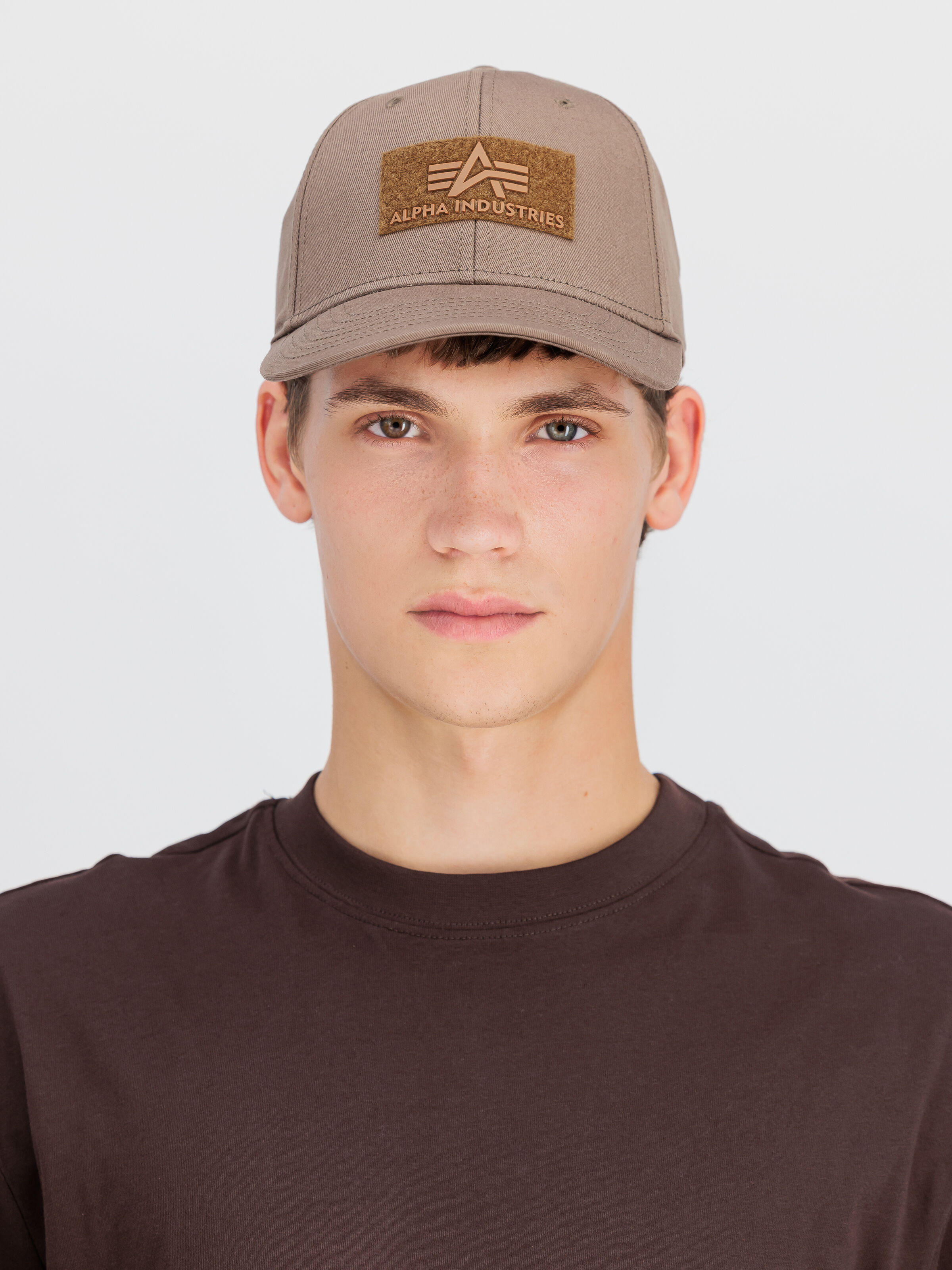 Velcro Cap taupe 168903_183_2_model_00001_120770