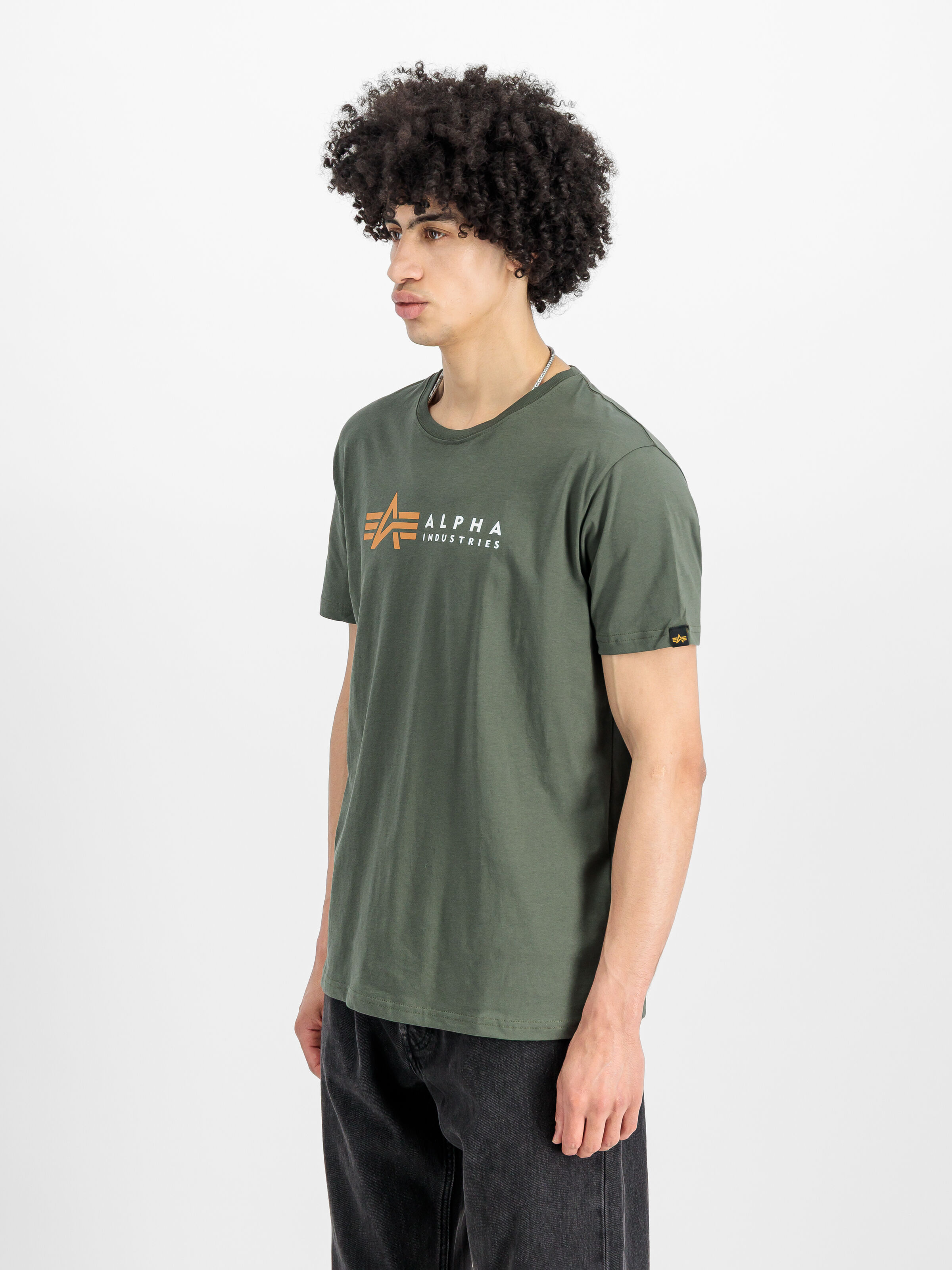 Alpha Label T-Shirt dark olive 118502_142_2_model_00002_156261