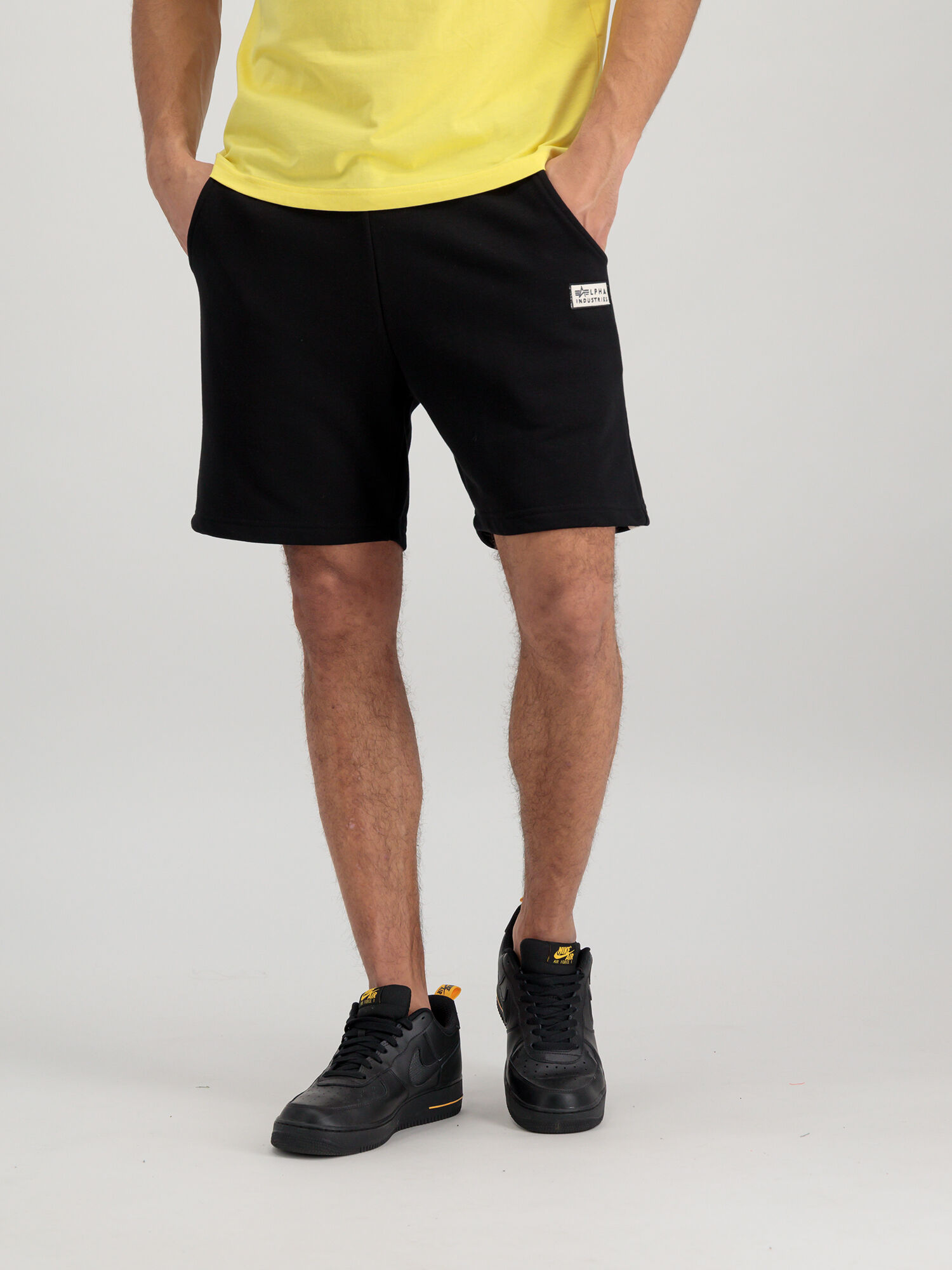 106365_649_alpha_industries_organics_jogger_short_001_237460.jpg