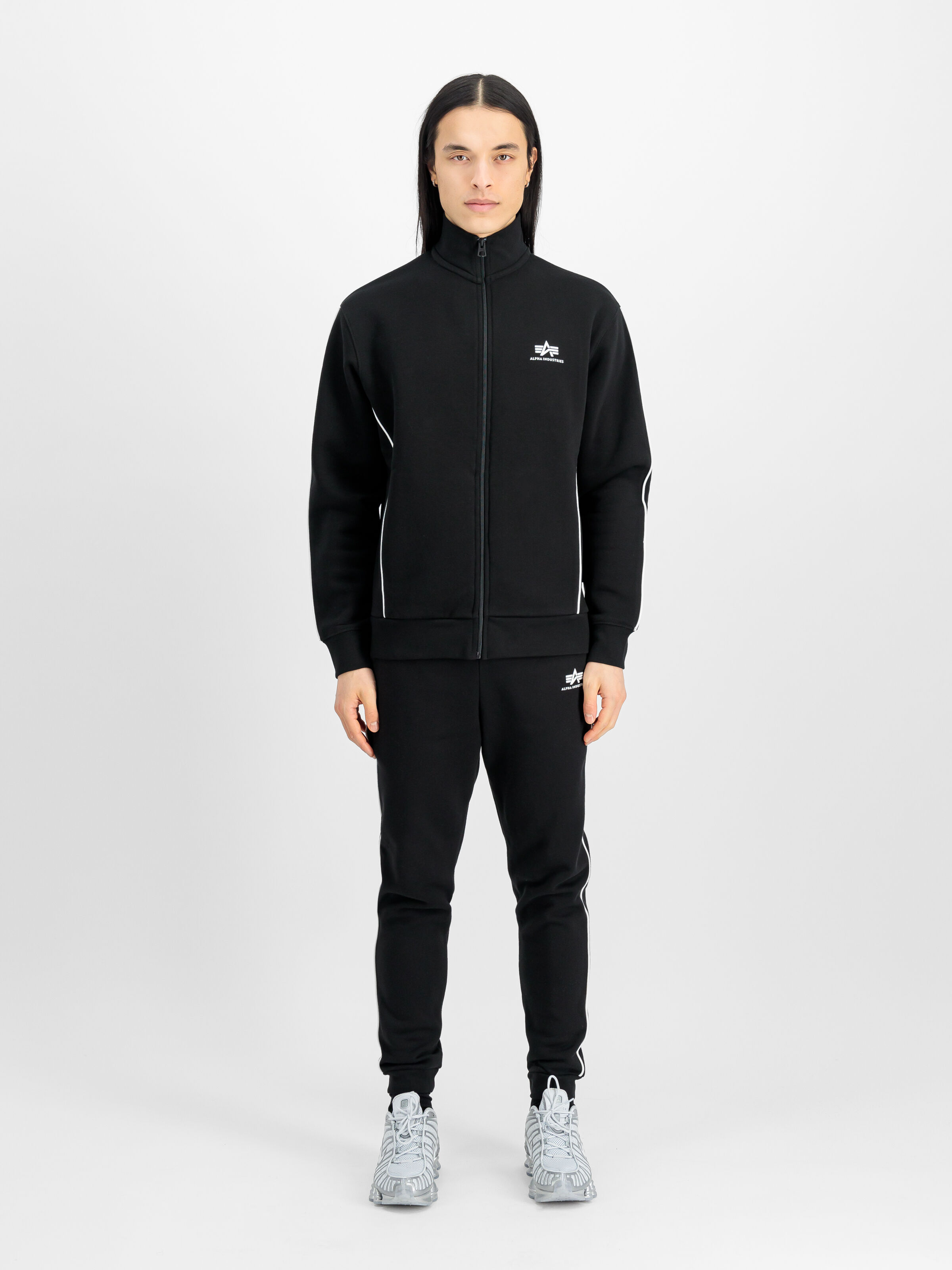 Track Suit Small Logo Jacket black 156305_03_2_model_00001_147980