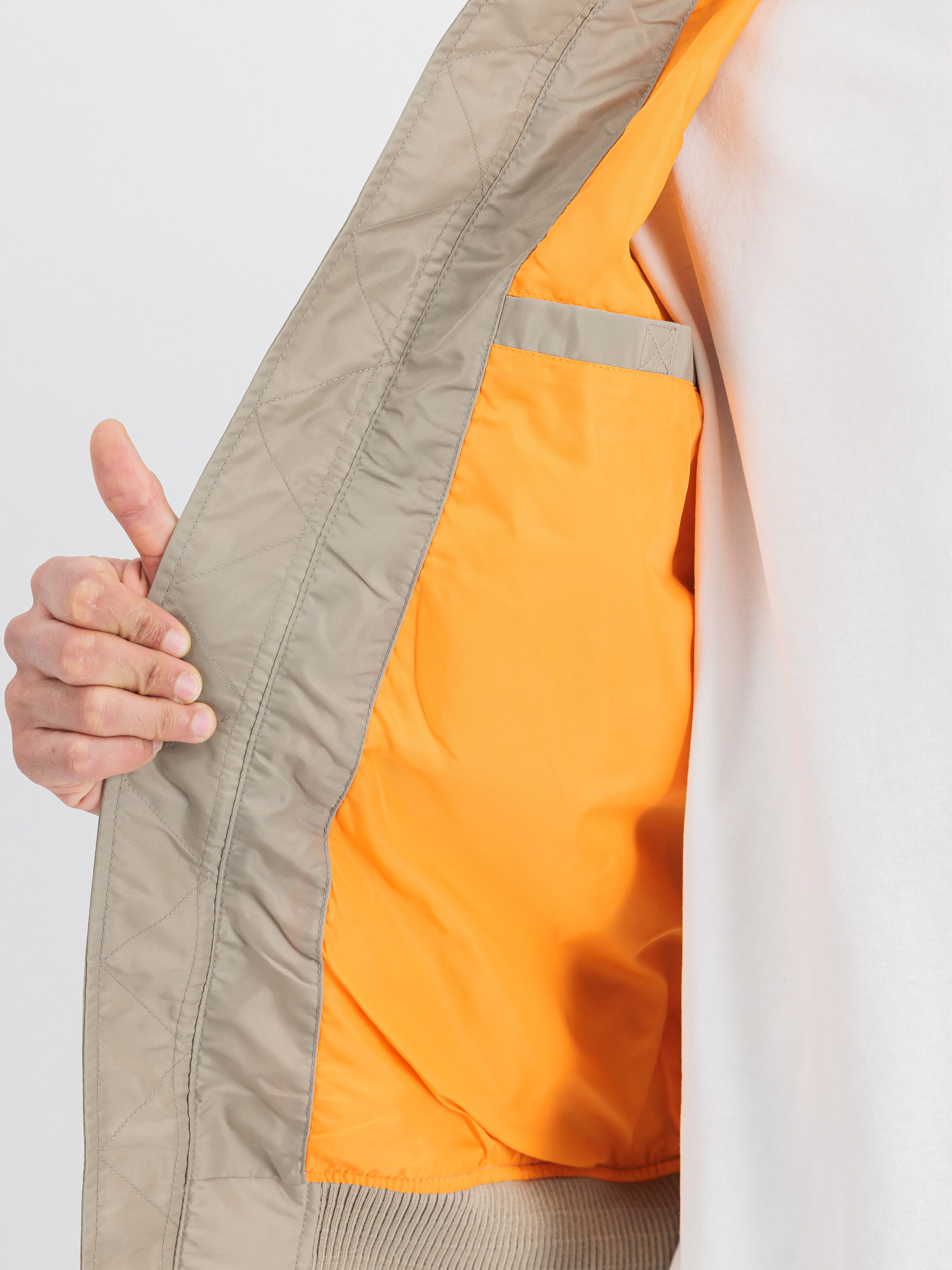 MA-1 TT Hood Light Bomber Jacket vintage sand 196108_679_3_detail_00001_155542