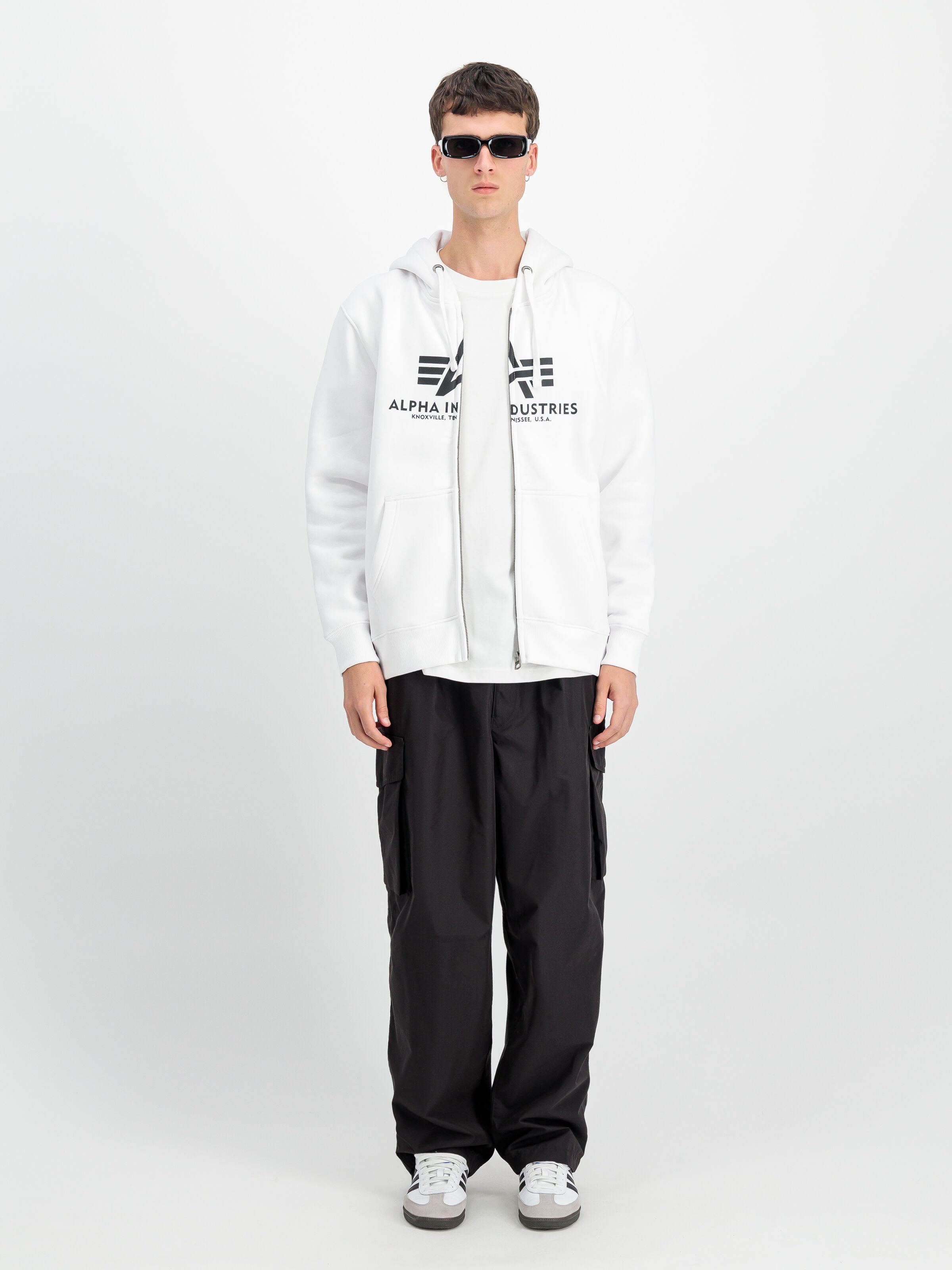 Basic Big Logo Zip Hoodie white 178325_09_2_model_00001_122535