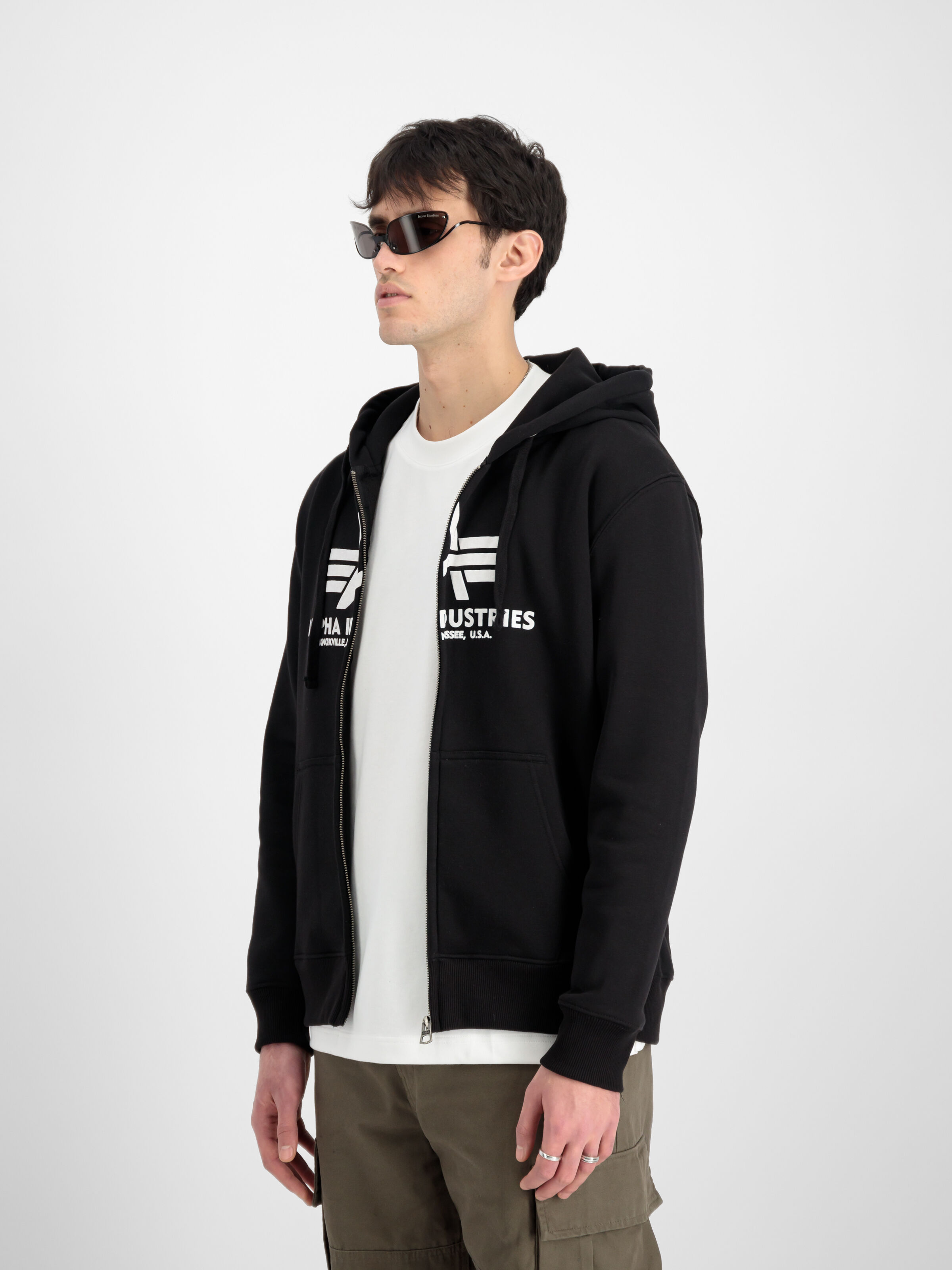 Basic Big Logo PP Zip Hoodie black 178325PP_03_2_model_00003_154063