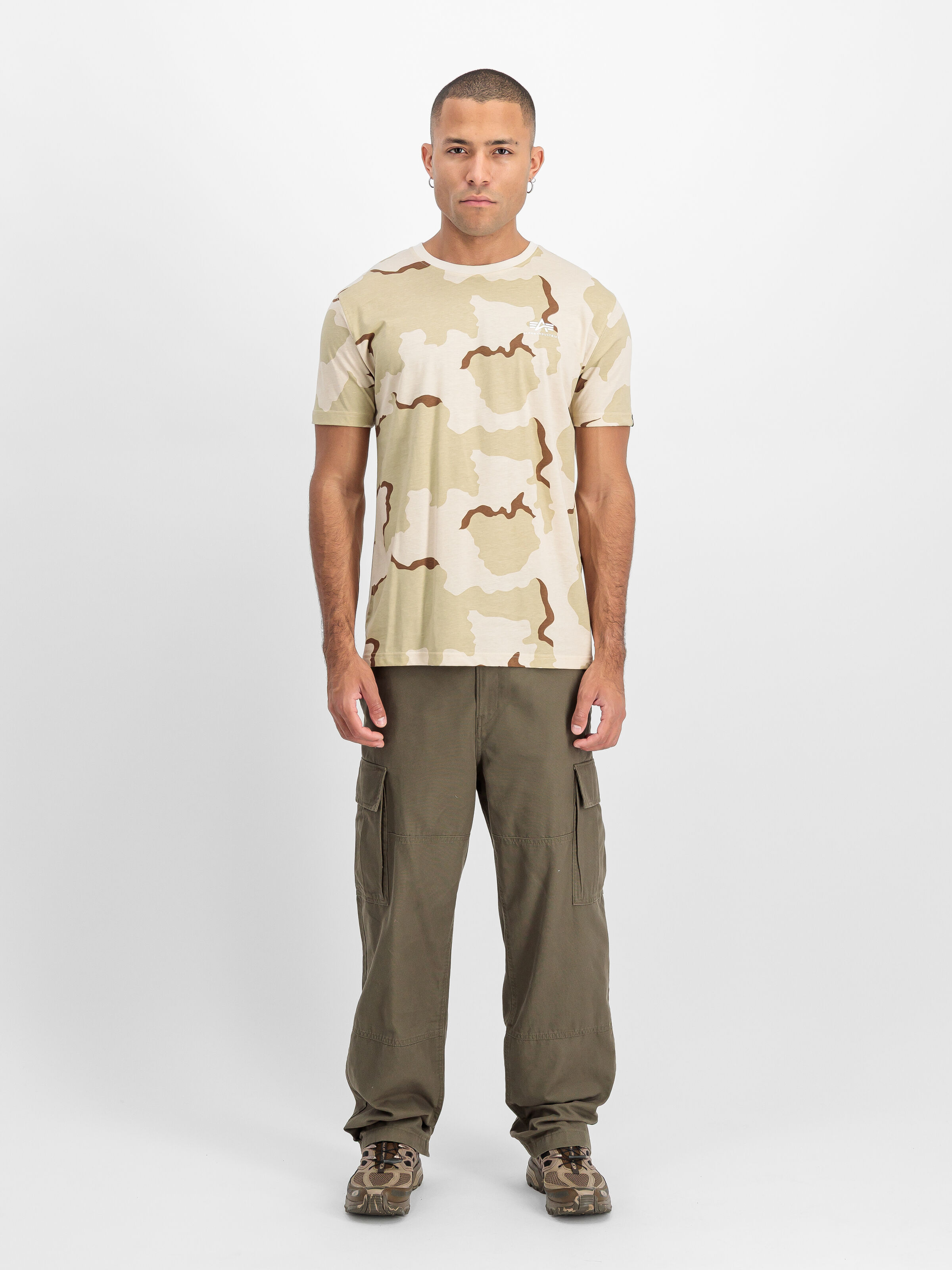 Basic Small Logo Camo T-Shirt desert camo 91 188505C_99_2_model_00001_209792