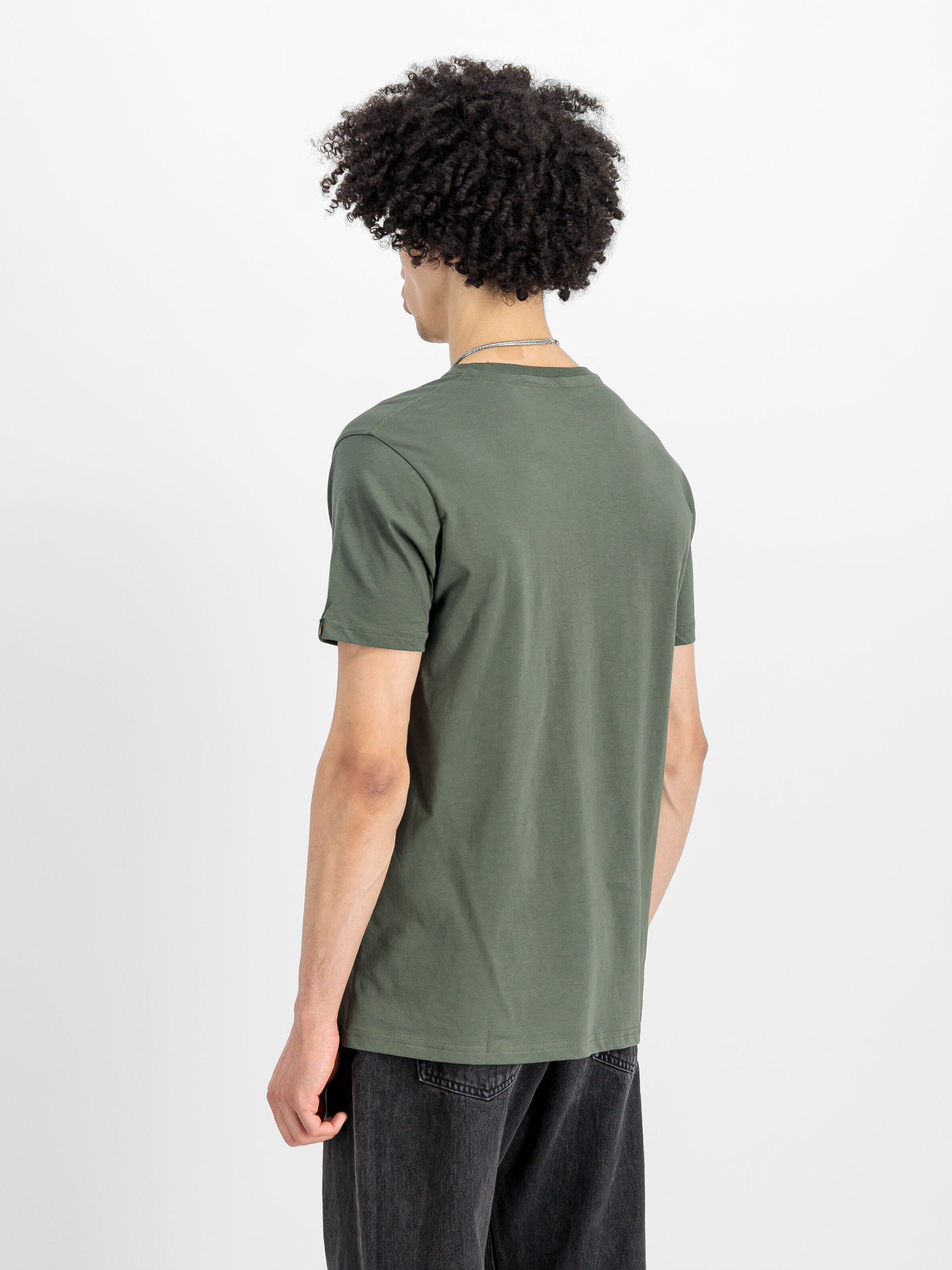 Alpha Label T-Shirt dark olive 118502_142_2_model_00003_156262