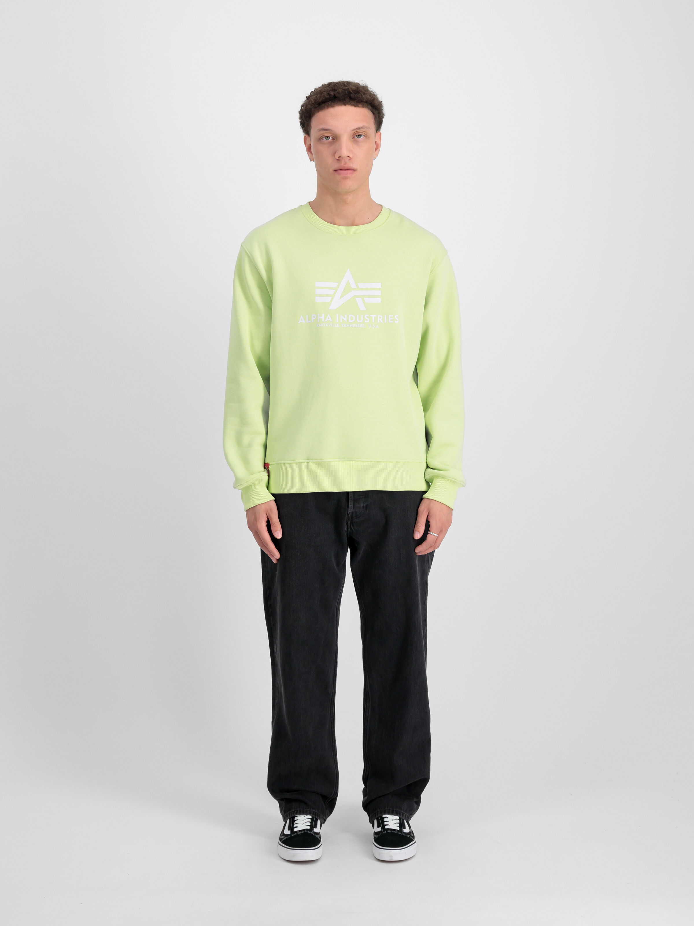 Basic Big Logo Sweatshirt Arctic Lime 178302_722_2_model_00001_97562