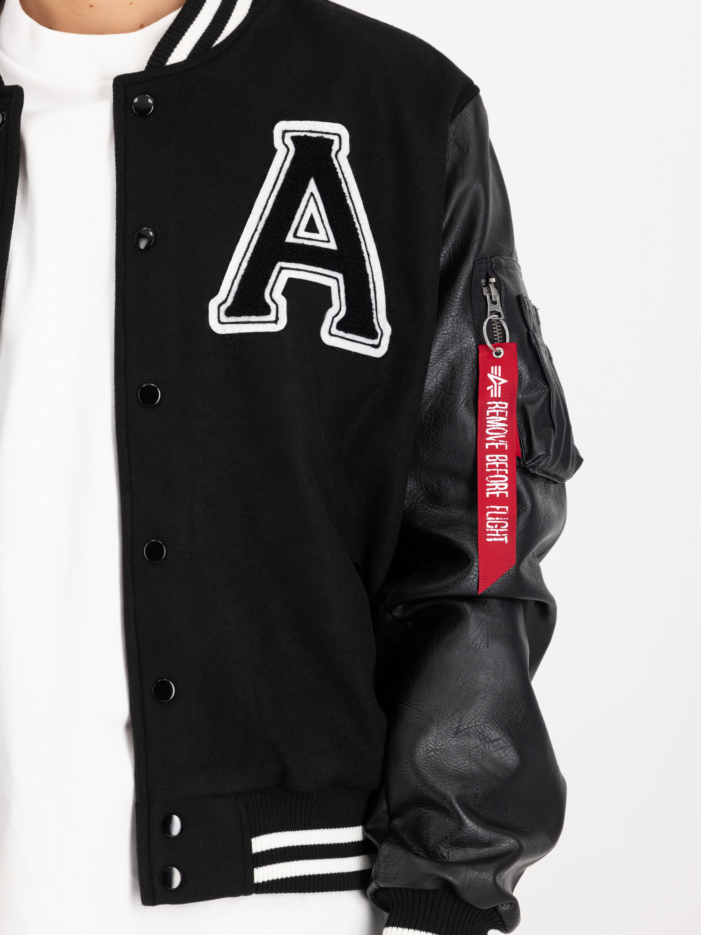 PU College Light Jacket black 146111_03_3_detail_00001_149396