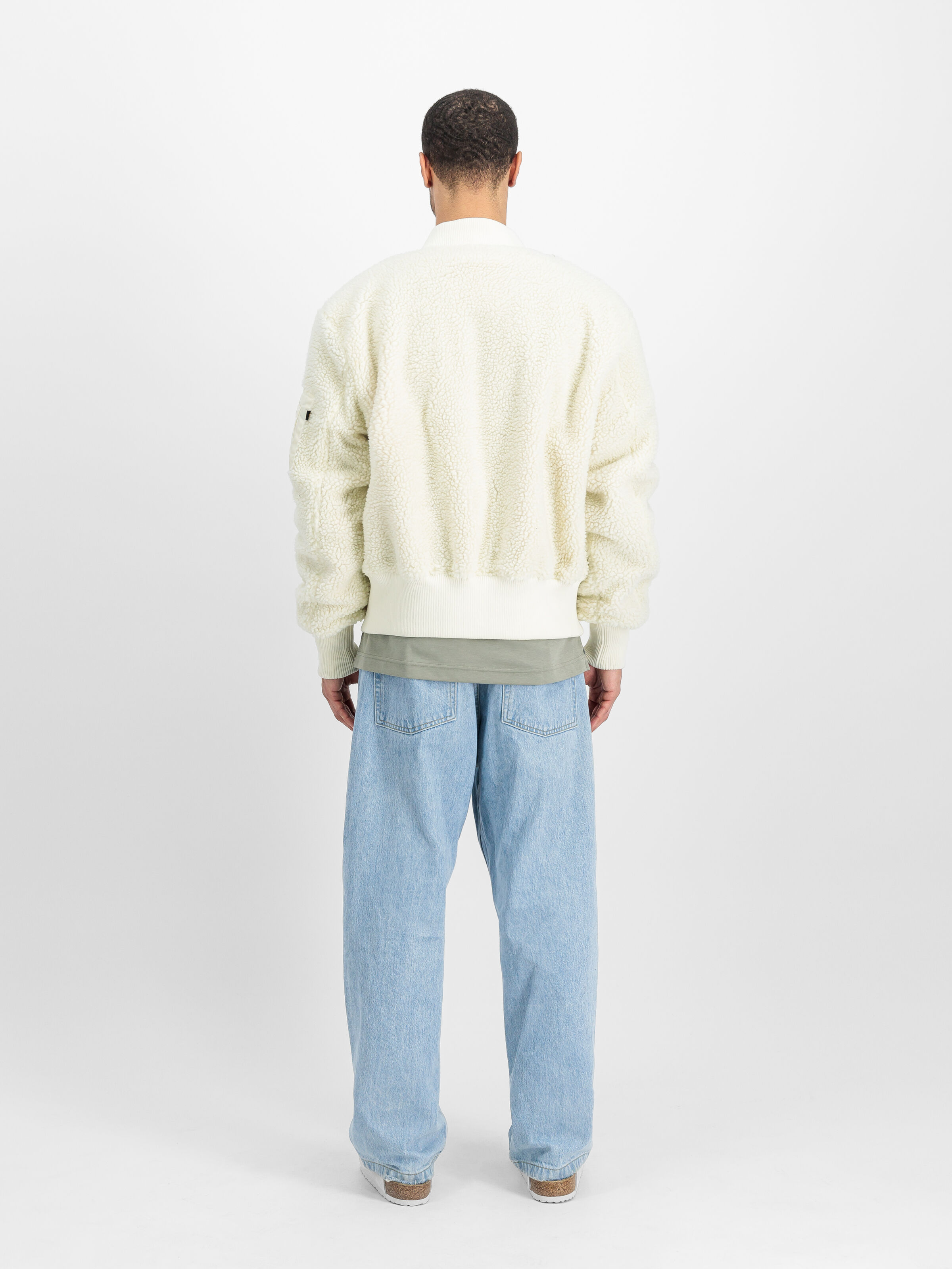 MA-1 Teddy Jacket off white 108102_16_2_model_00002_125292