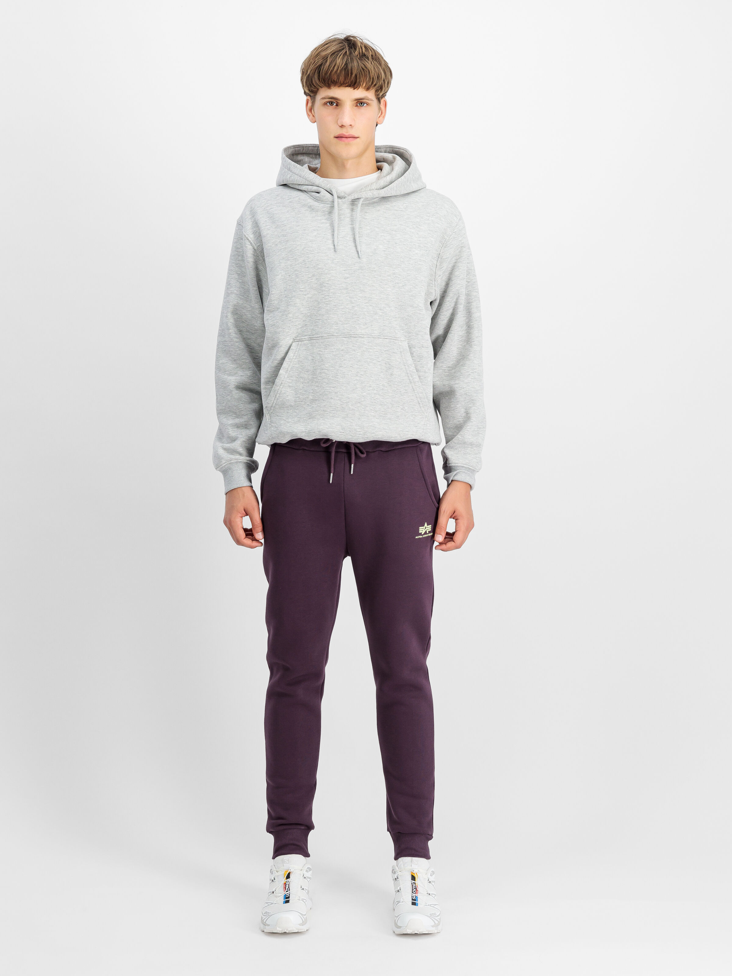 Basic Small Logo Jogger Plum 116370_719_2_model_00001_105789