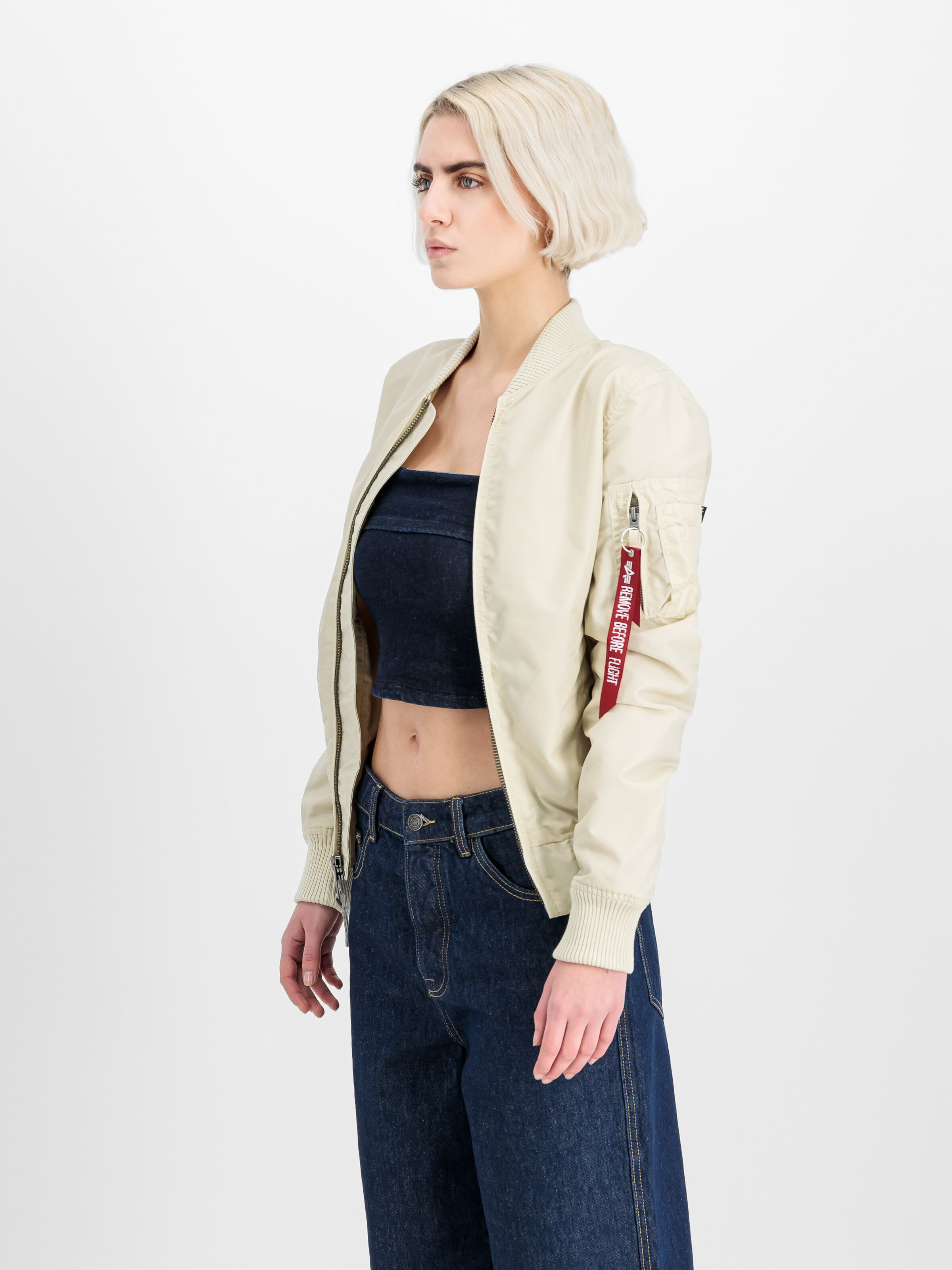 MA-1 TT Light Bomber Jacket Women vintage white 141041_300_2_model_00003_145195