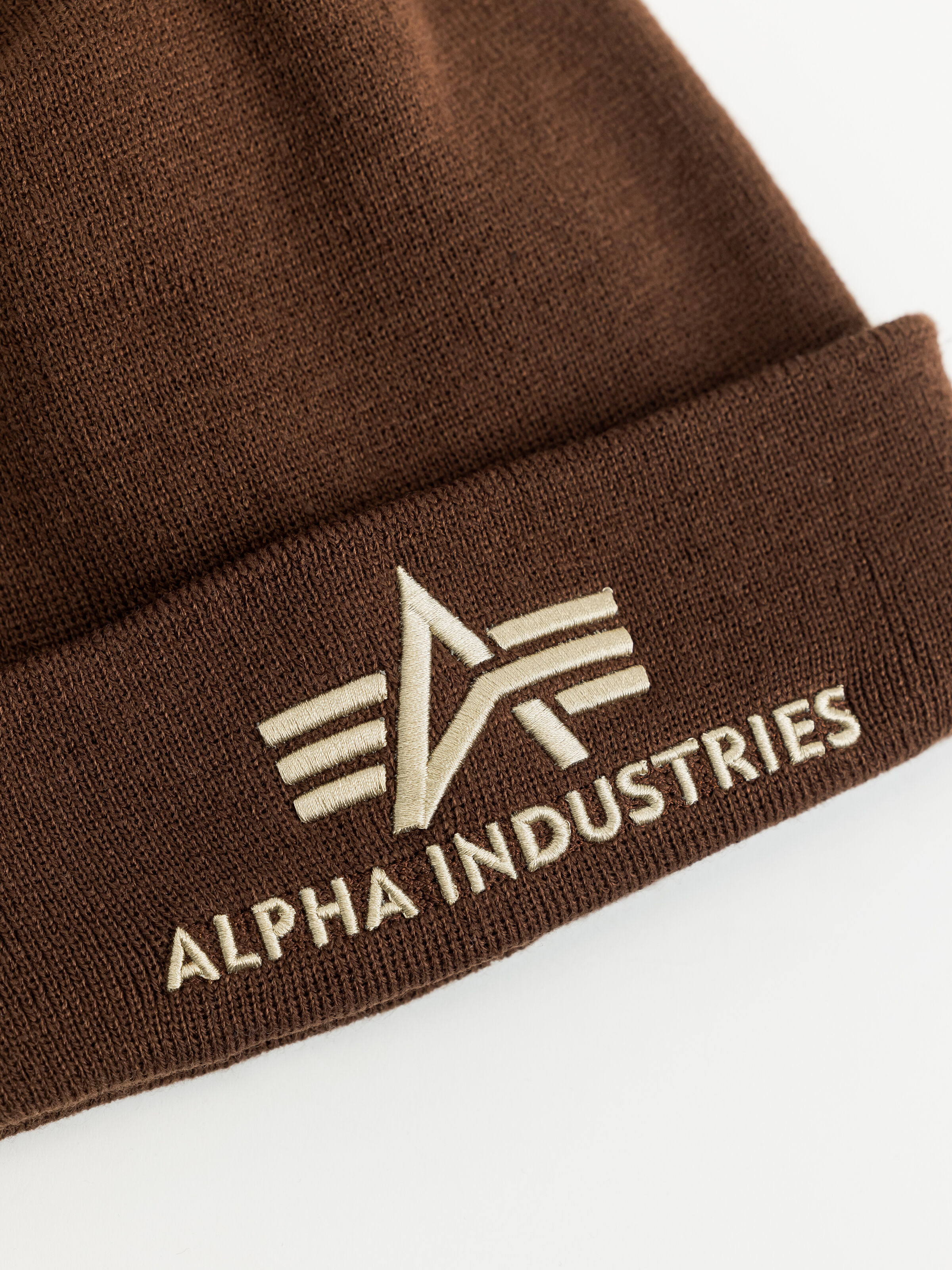 3D Beanie powder brown 168910_204_3_detail_00001_235248