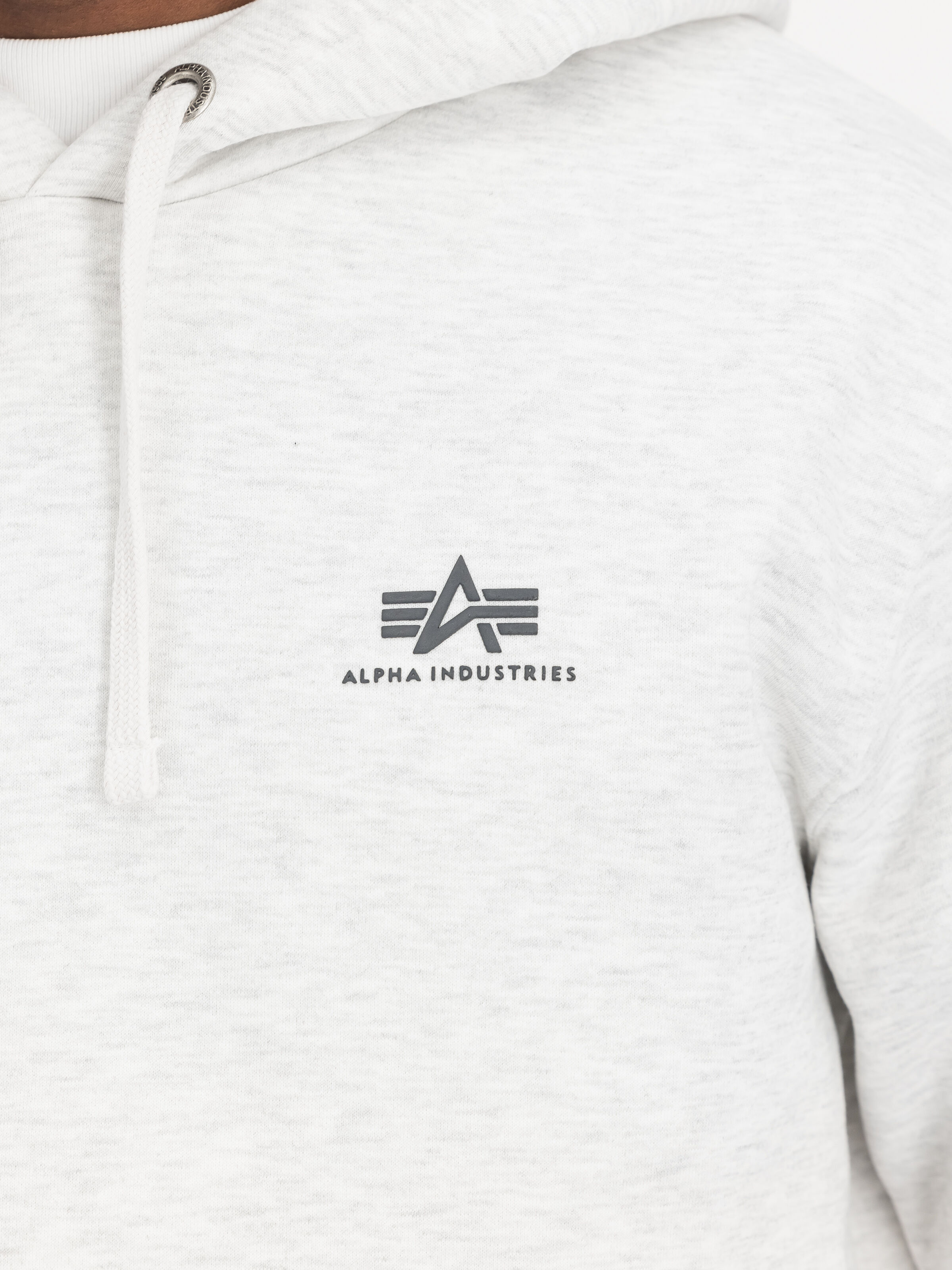 Basic Small Logo Hoodie pastel grey melange 196318_752_3_detail_00001_159932