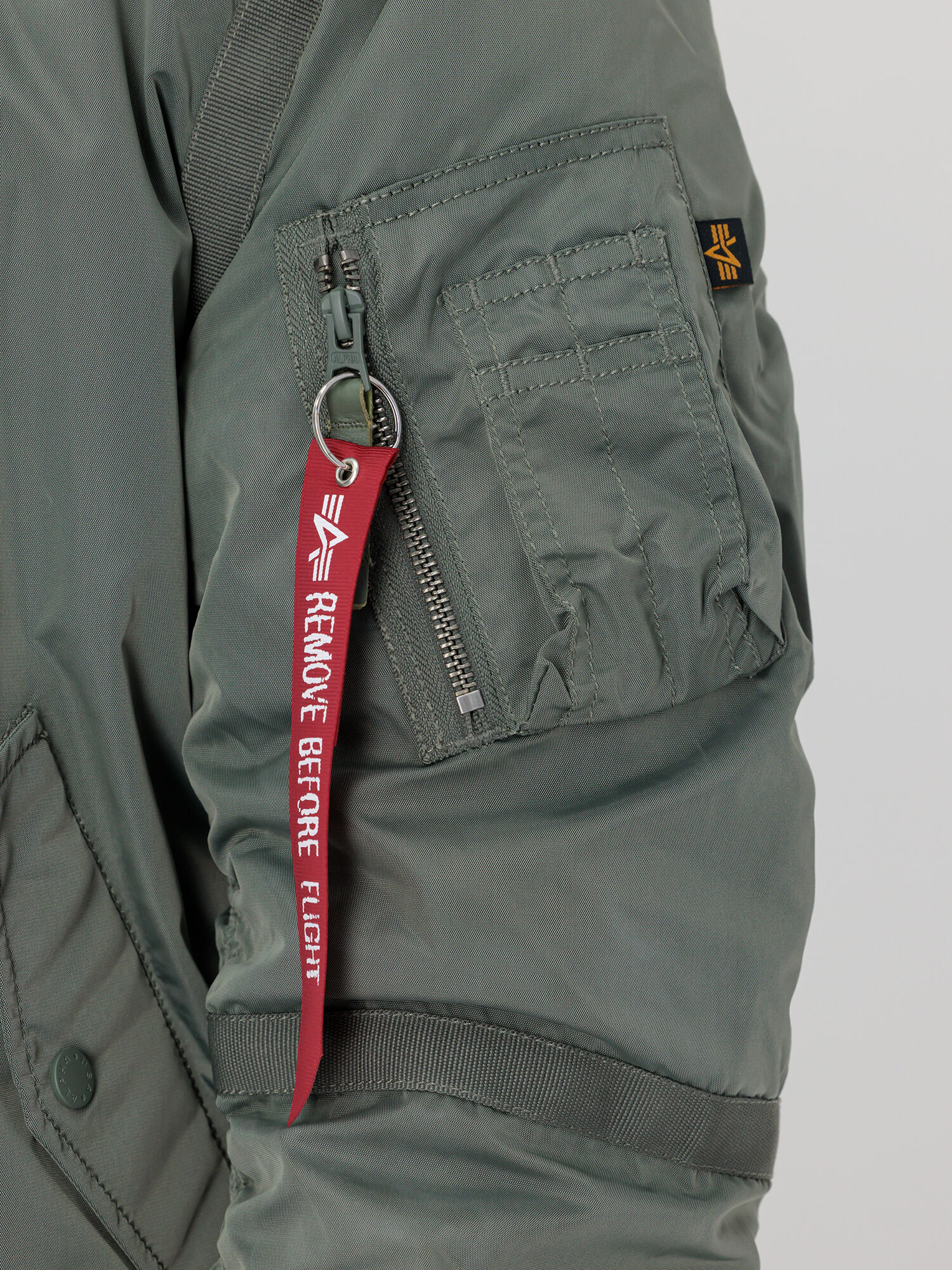 B-15 III TT Two Tone Bomber Jacket vintage green 198122_432_alpha_industries_b15_3_tt_009_114919