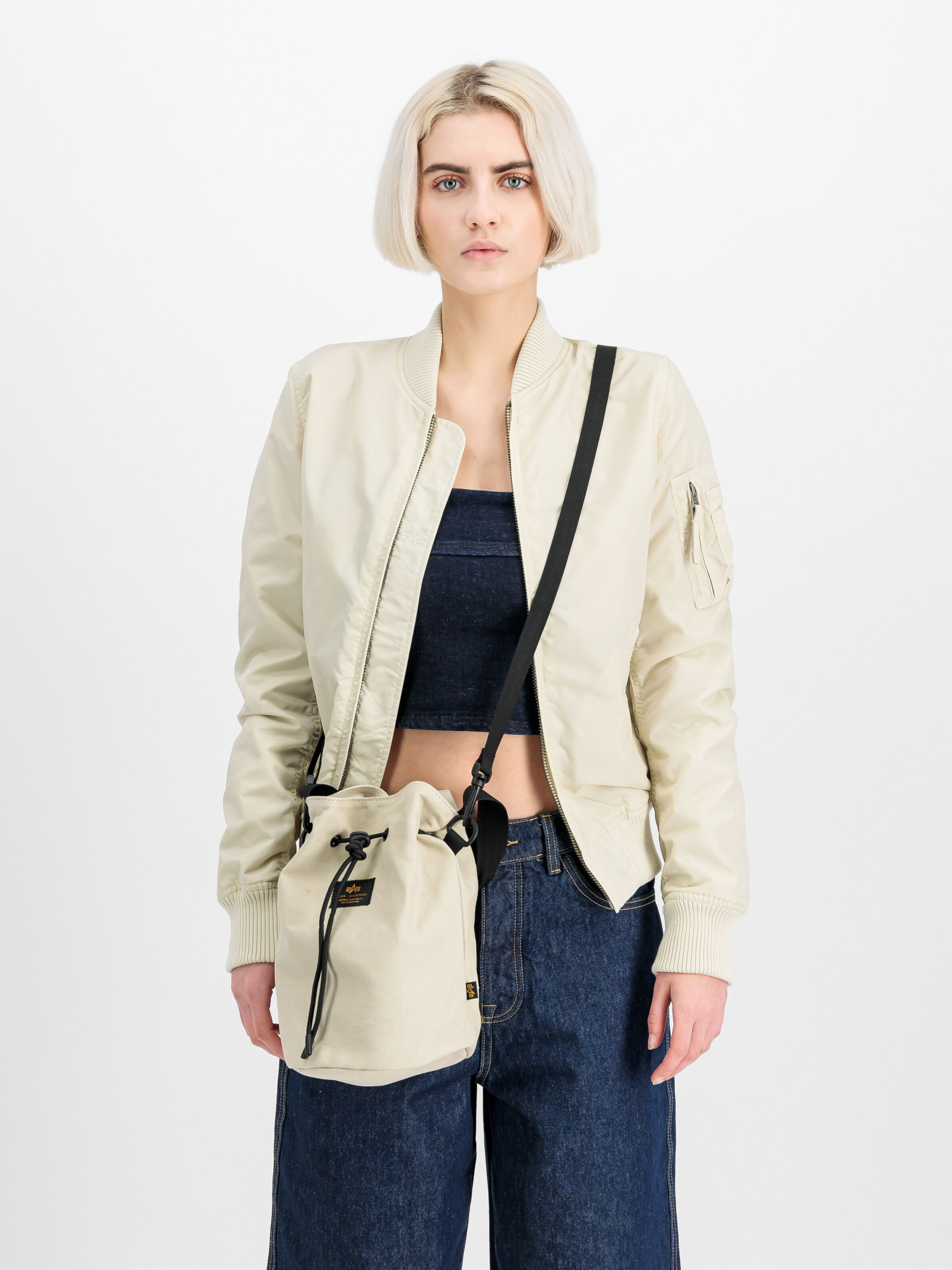 Carry Canvas Bag Women vintage white 156946_300_2_model_00001_141199