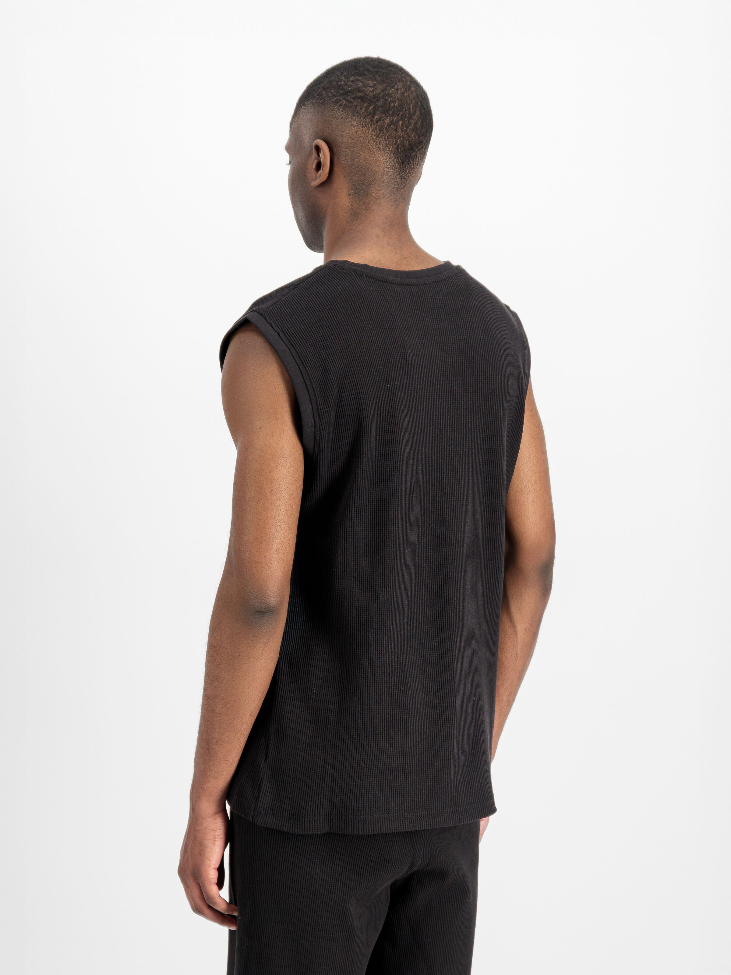 Waffle Small Logo Tank black 266563_03_2_model_00003_226138
