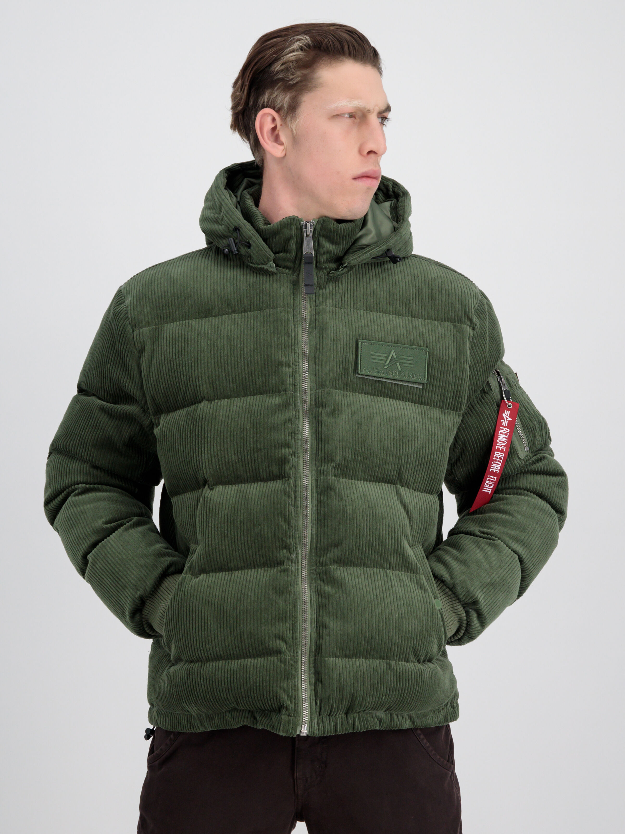 138118_01_alpha_industries_puffer_cord_004_183002
