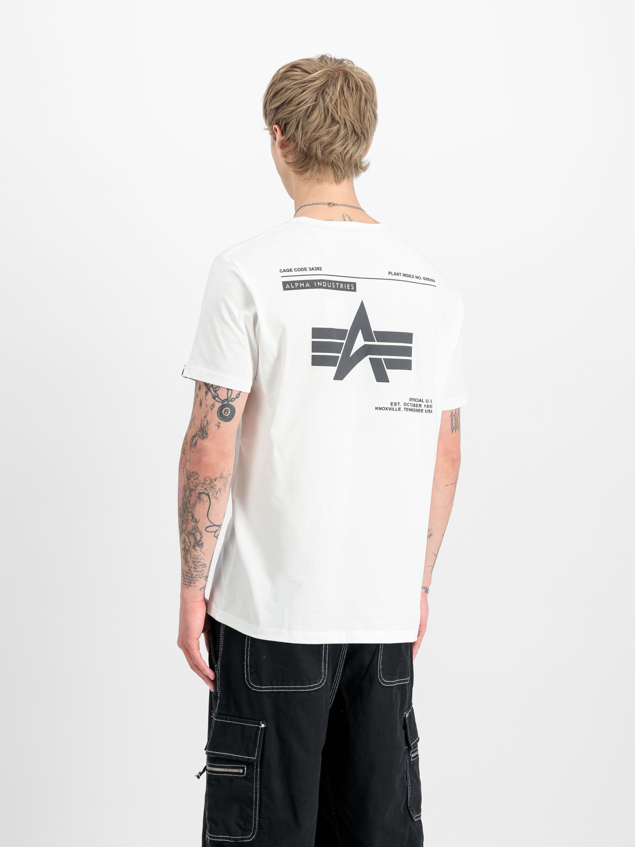 Label Backprint T-Shirt white 258505_09_2_model_00003_173838