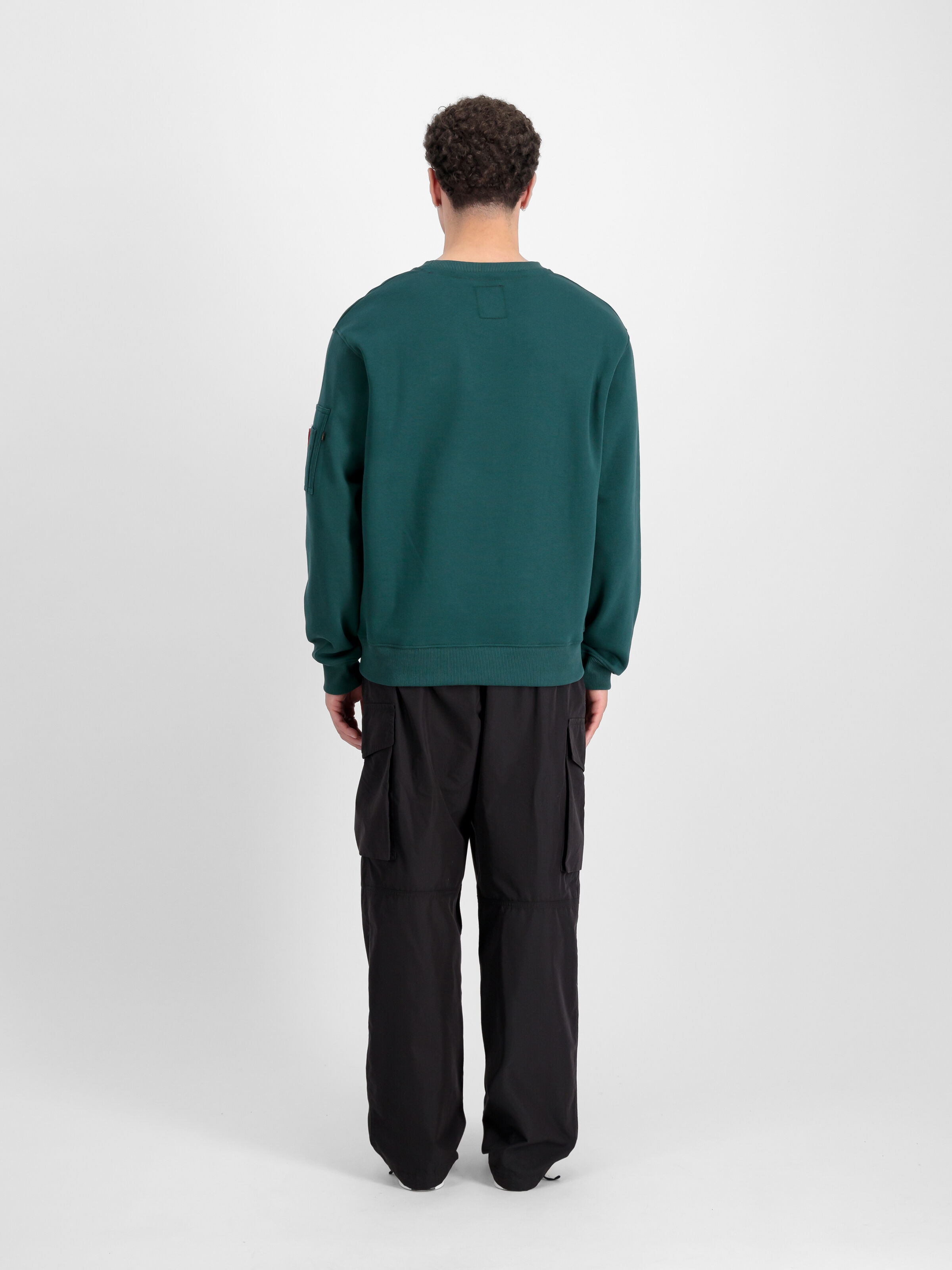 Alpha Label Sweatshirt Force Green 118312_720_2_model_00002_112841