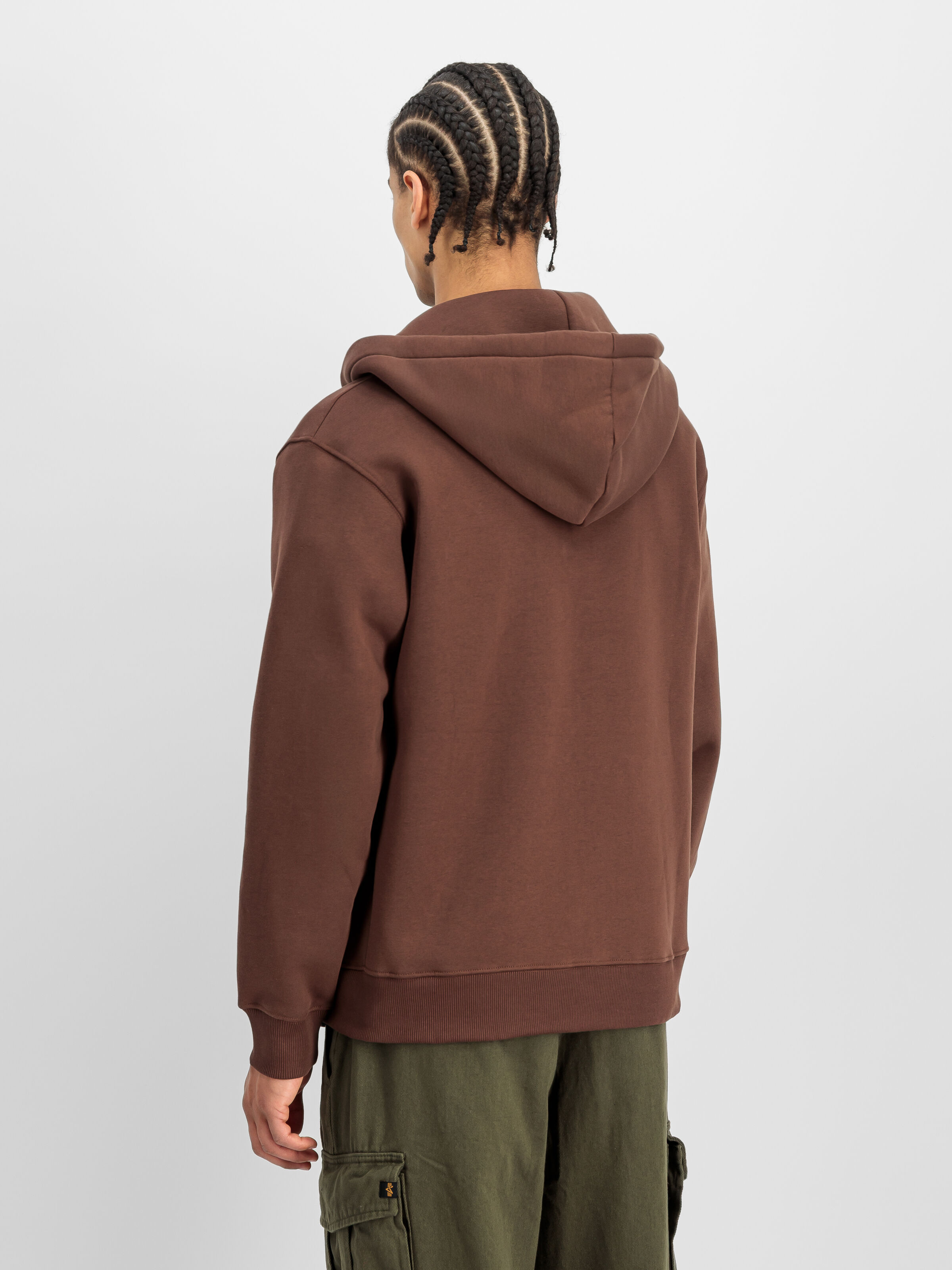 Basic Small Logo Zip Hoodie powder brown 118342_204_2_model_00003_235191