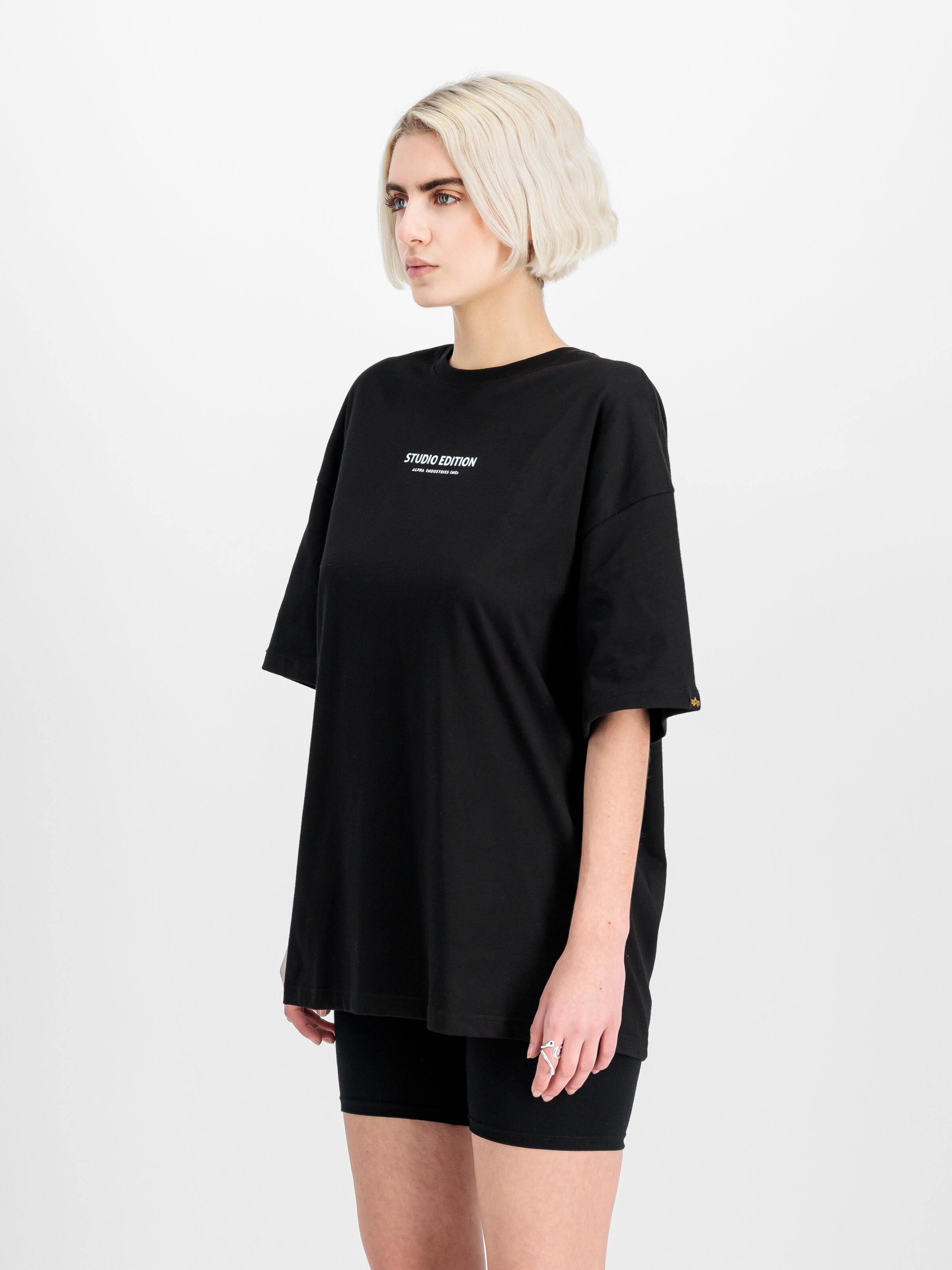 Studio Edition Backprint T-Shirt Women black 156062_03_2_model_00003_140162