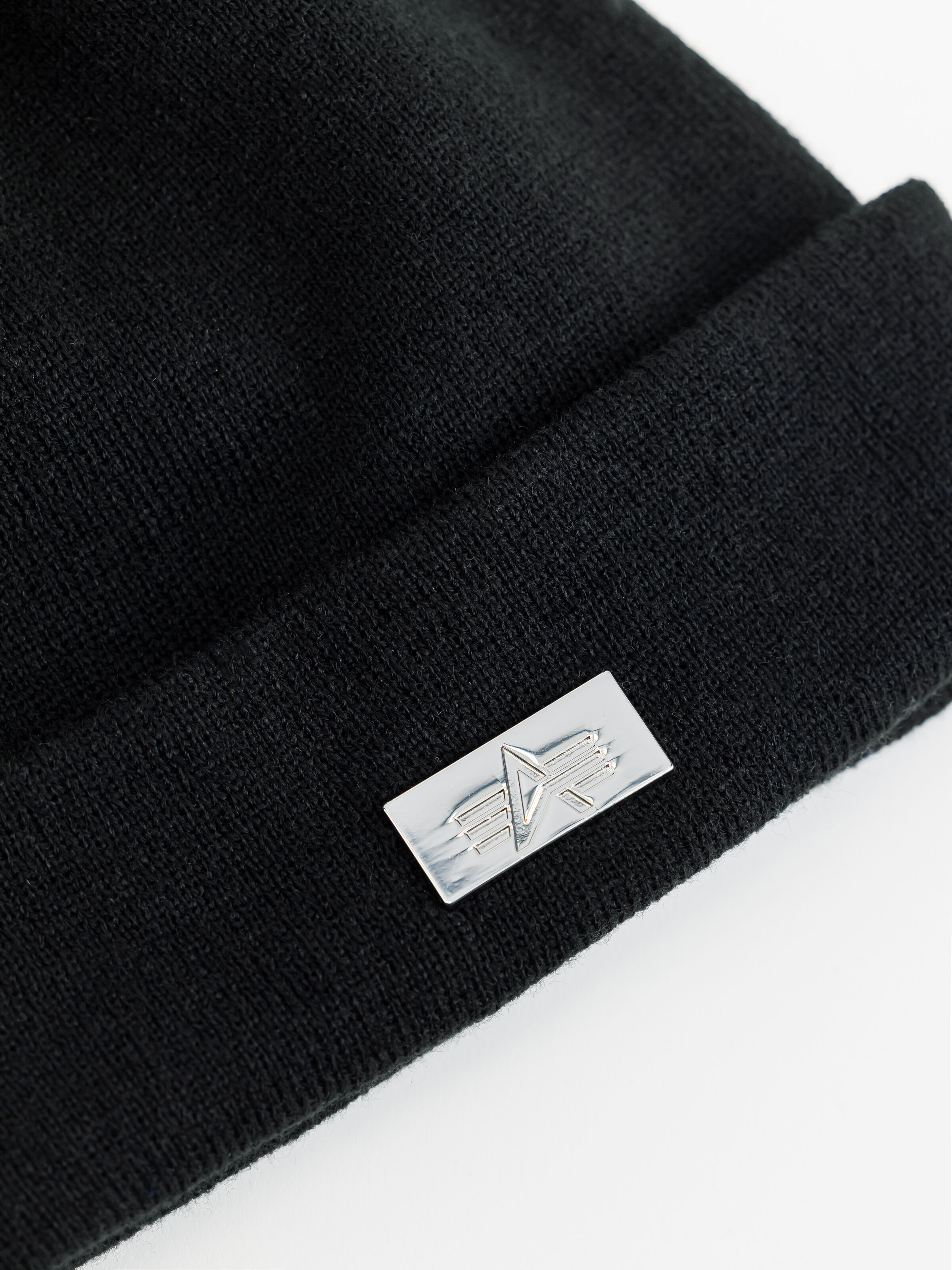 Metal Label Beanie black 268915_03_3_detail_00001_227921