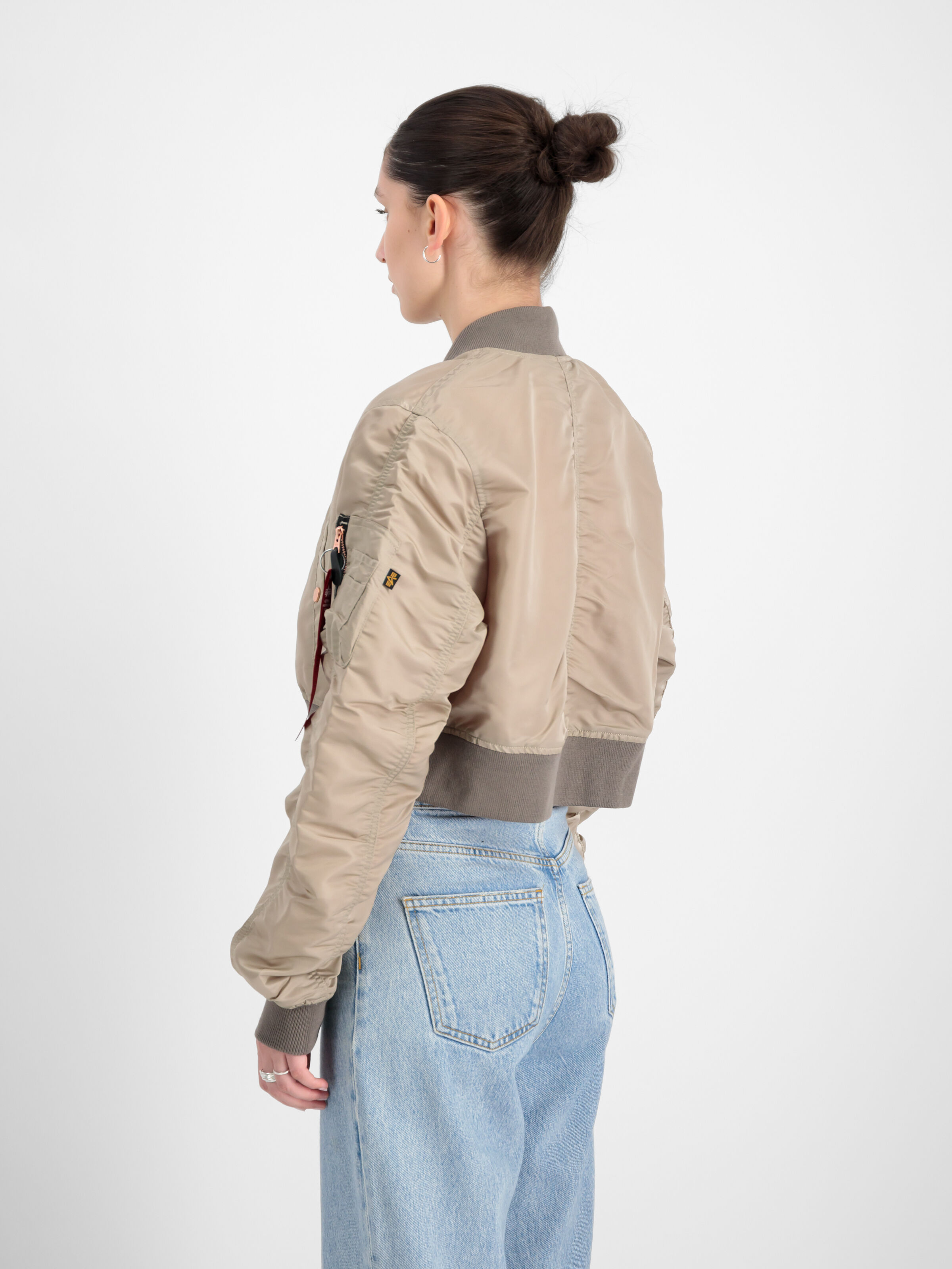 MA-1 Boxy Bomber Jacket Women vintage sand 136008_679_2_model__00004_116052